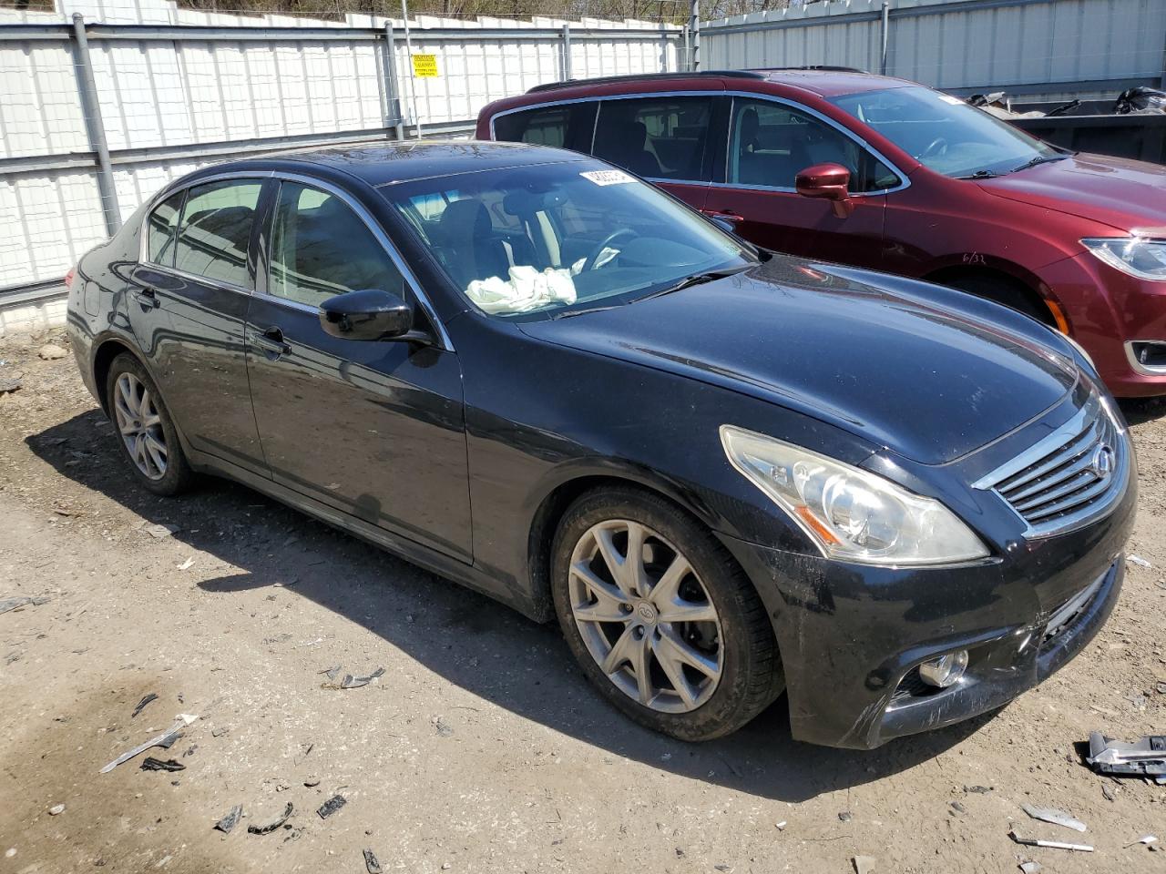 Photo 3 VIN: JN1CV6AR8DM750021 - INFINITI G 