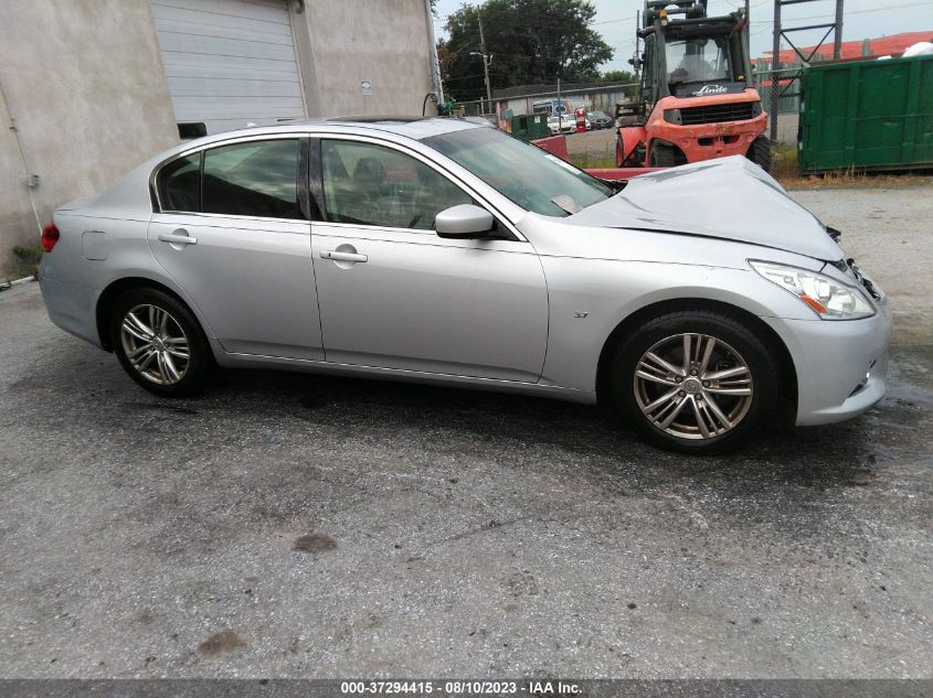 Photo 13 VIN: JN1CV6AR8FM520742 - INFINITI Q40 