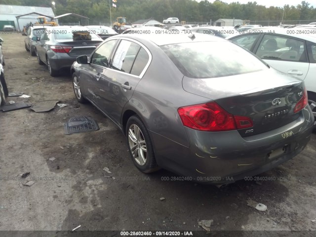 Photo 2 VIN: JN1CV6AR8FM521941 - INFINITI Q40 