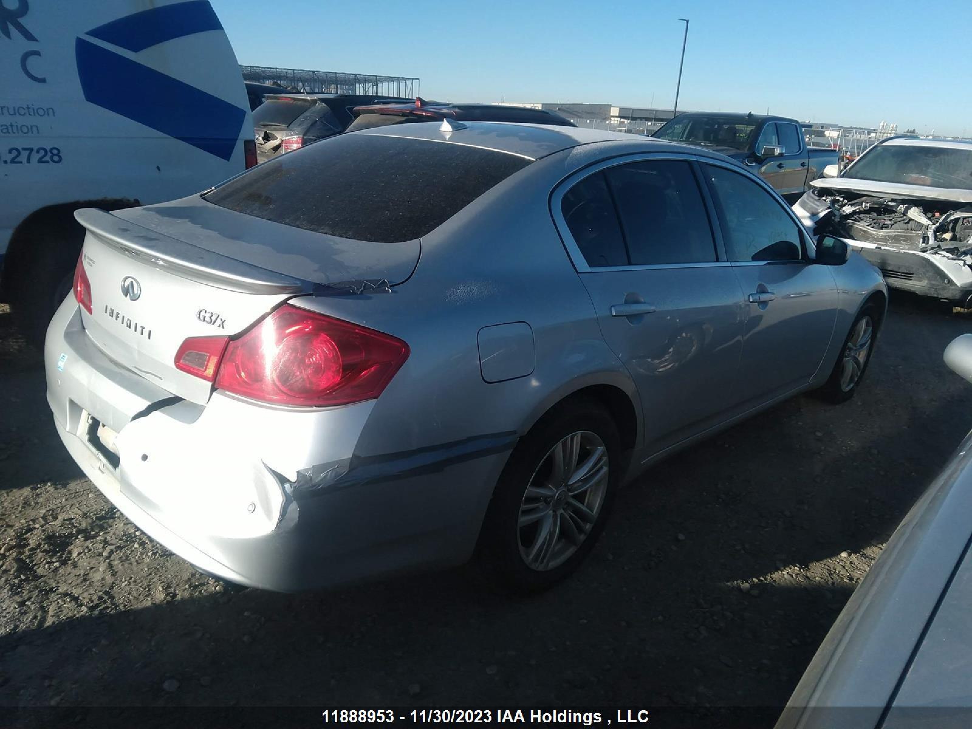 Photo 3 VIN: JN1CV6AR9DM350789 - INFINITI G 