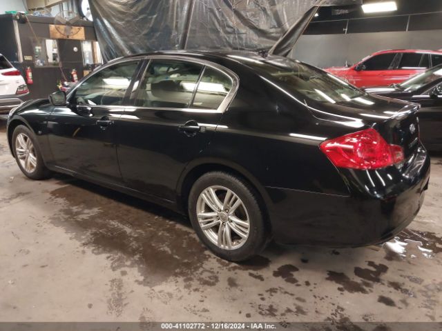 Photo 2 VIN: JN1CV6AR9FM524718 - INFINITI Q40 