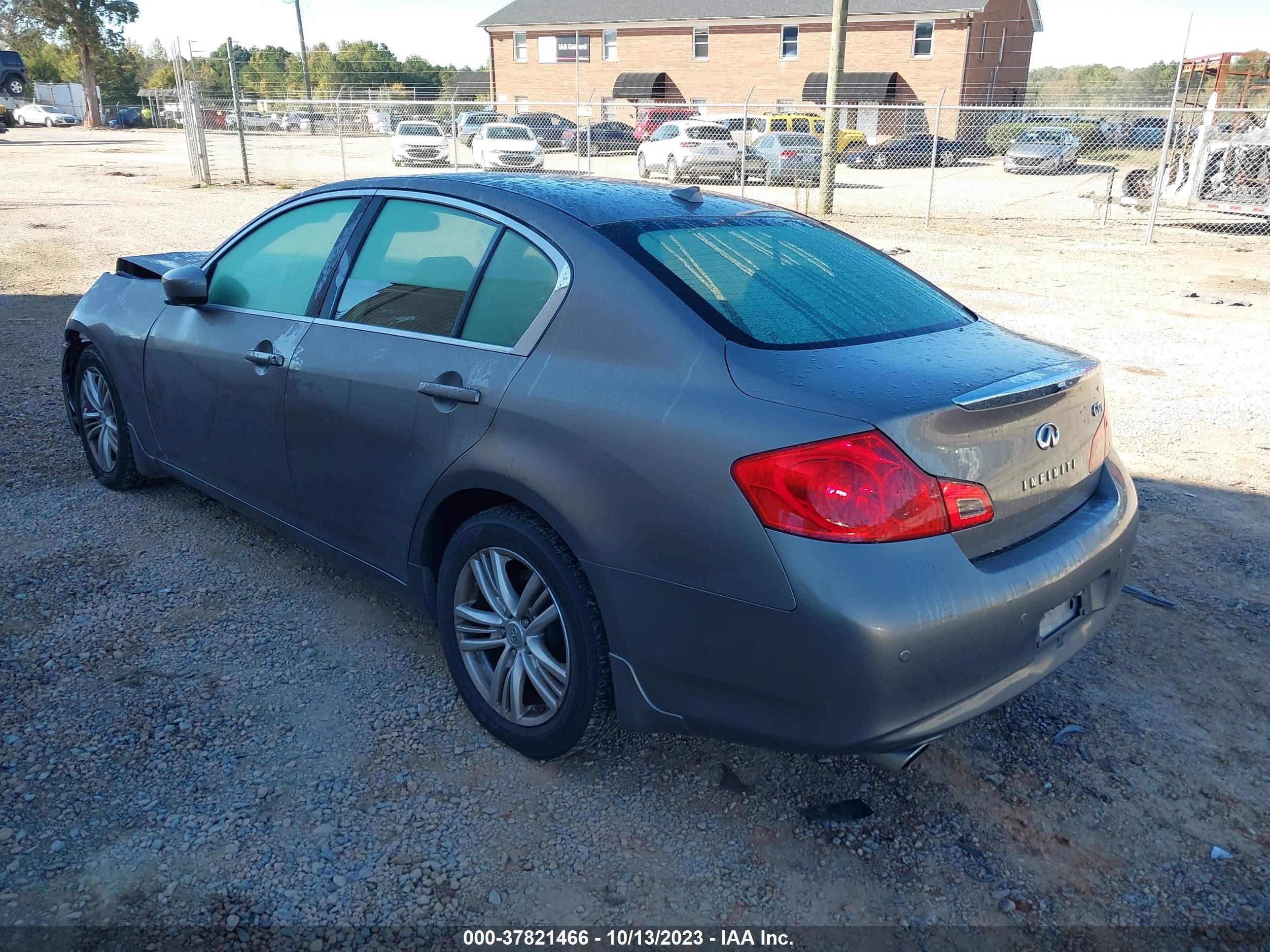 Photo 2 VIN: JN1CV6ARXCM678737 - INFINITI G 