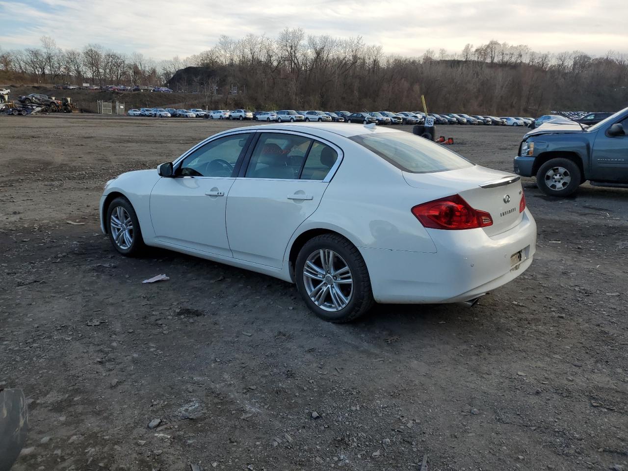 Photo 1 VIN: JN1CV6ARXDM762509 - INFINITI G 