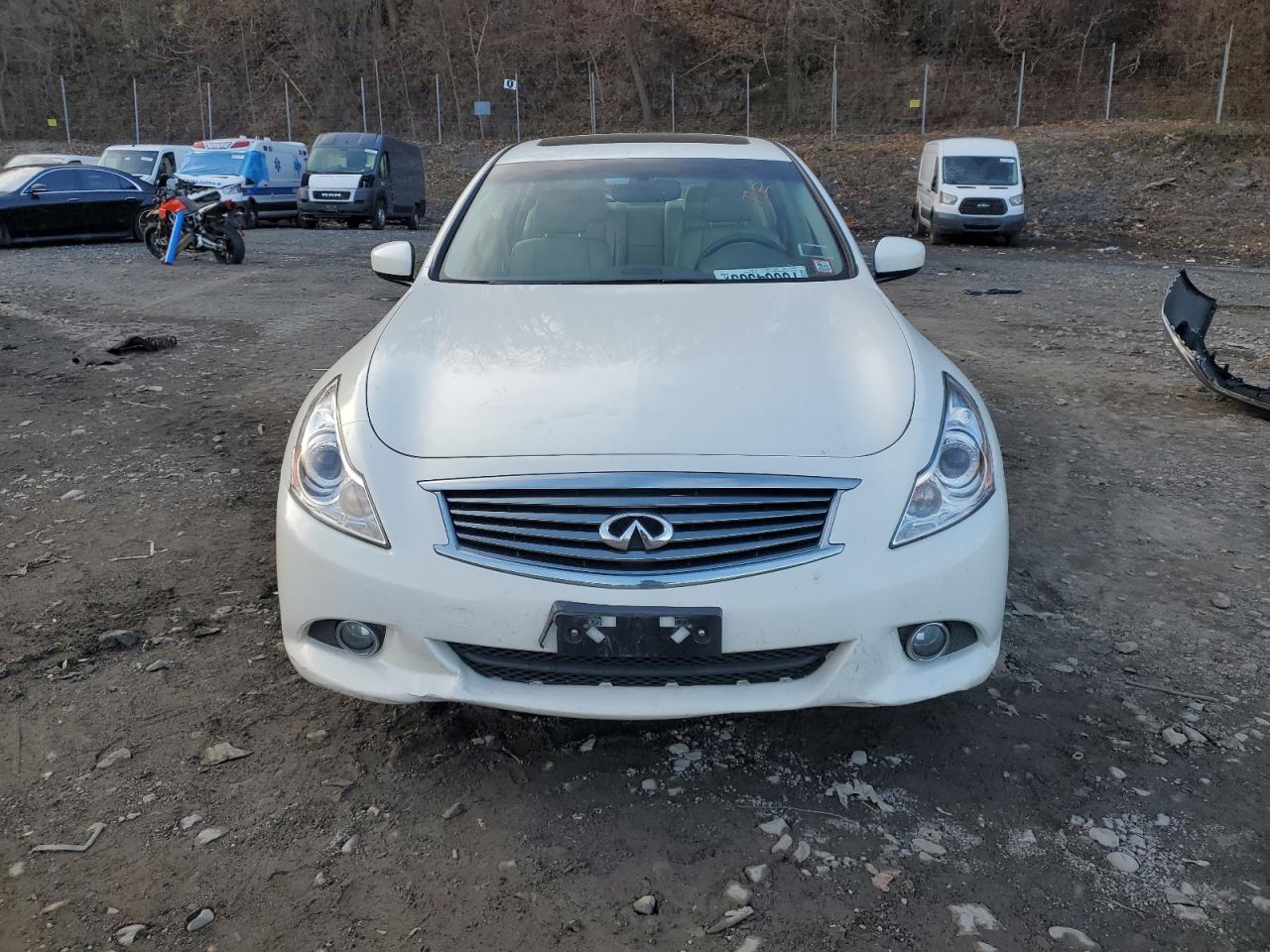 Photo 4 VIN: JN1CV6ARXDM762509 - INFINITI G 