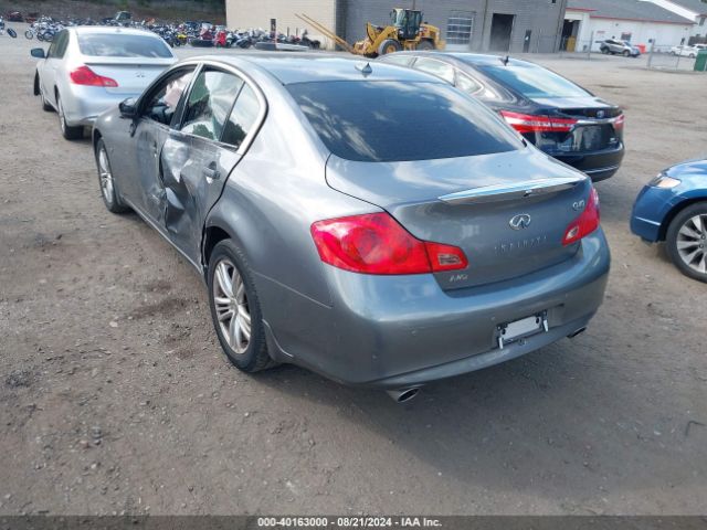 Photo 2 VIN: JN1CV6ARXFM522881 - INFINITI Q40 