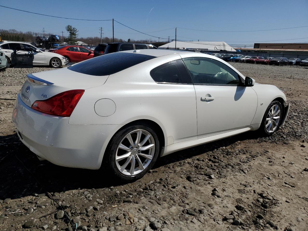 Photo 2 VIN: JN1CV6EK1FM870856 - INFINITI Q60 