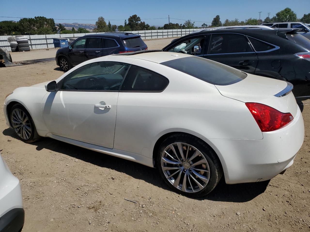 Photo 1 VIN: JN1CV6EK2CM423772 - INFINITI G37 