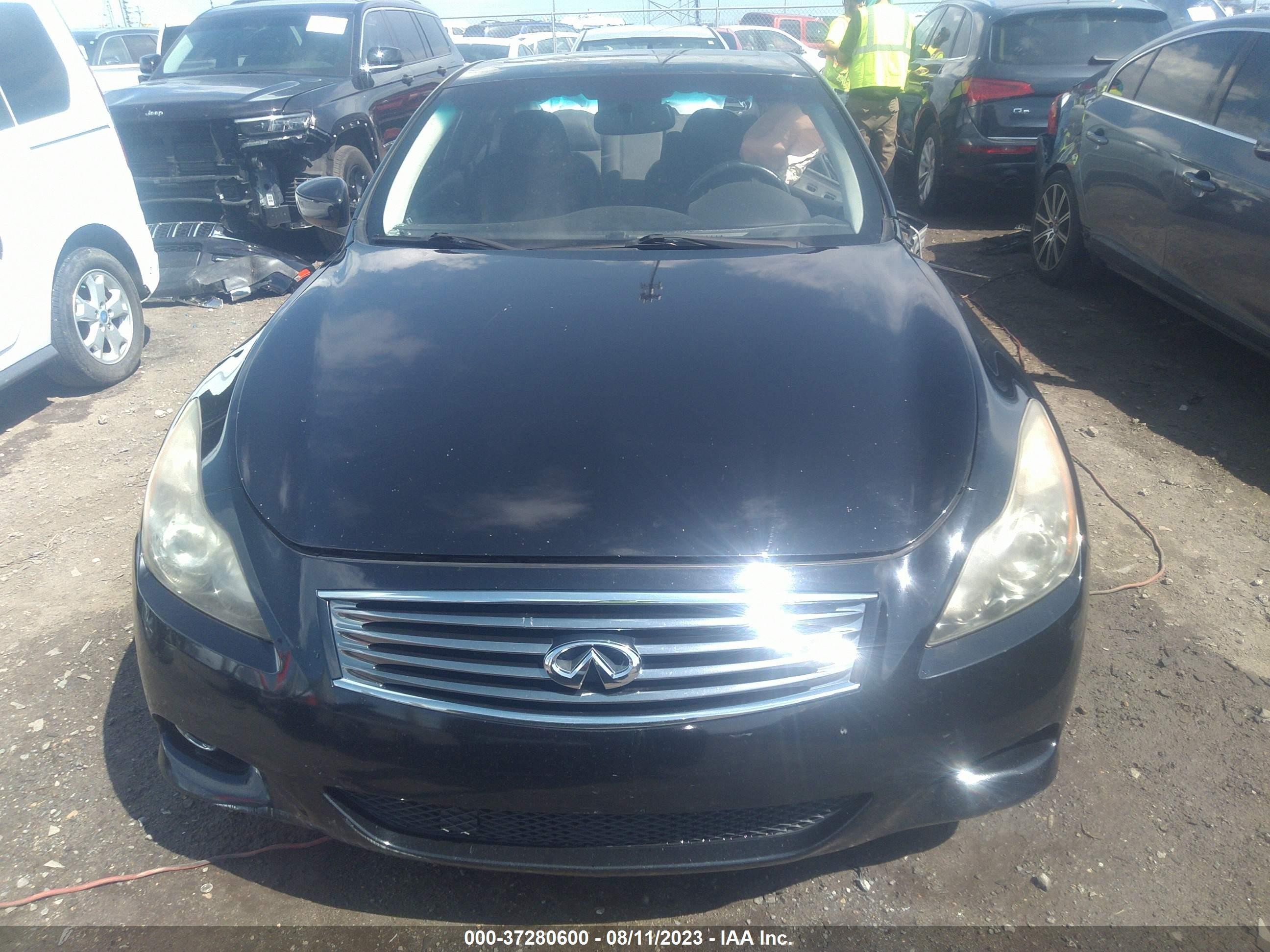 Photo 11 VIN: JN1CV6EK4CM422655 - INFINITI G 