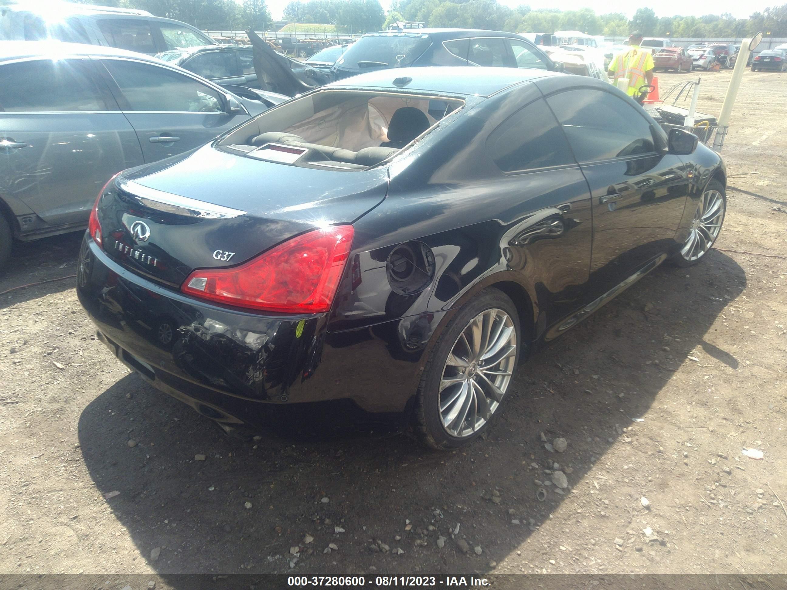 Photo 3 VIN: JN1CV6EK4CM422655 - INFINITI G 