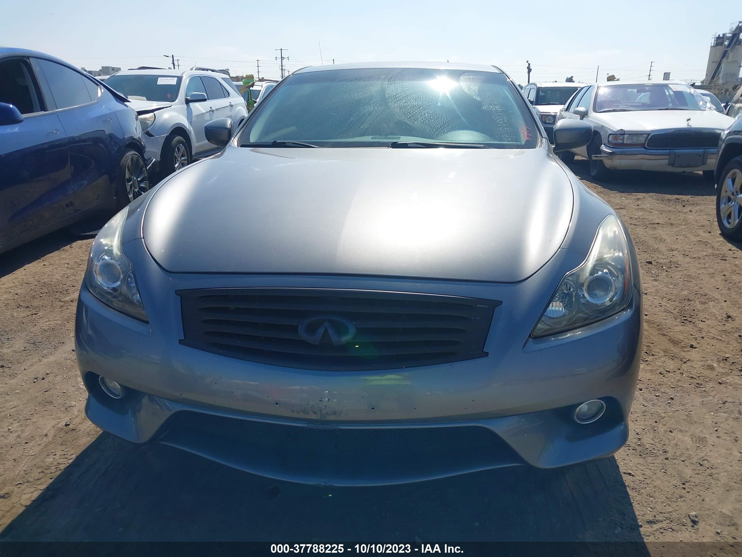 Photo 11 VIN: JN1CV6EK6DM922088 - INFINITI G 