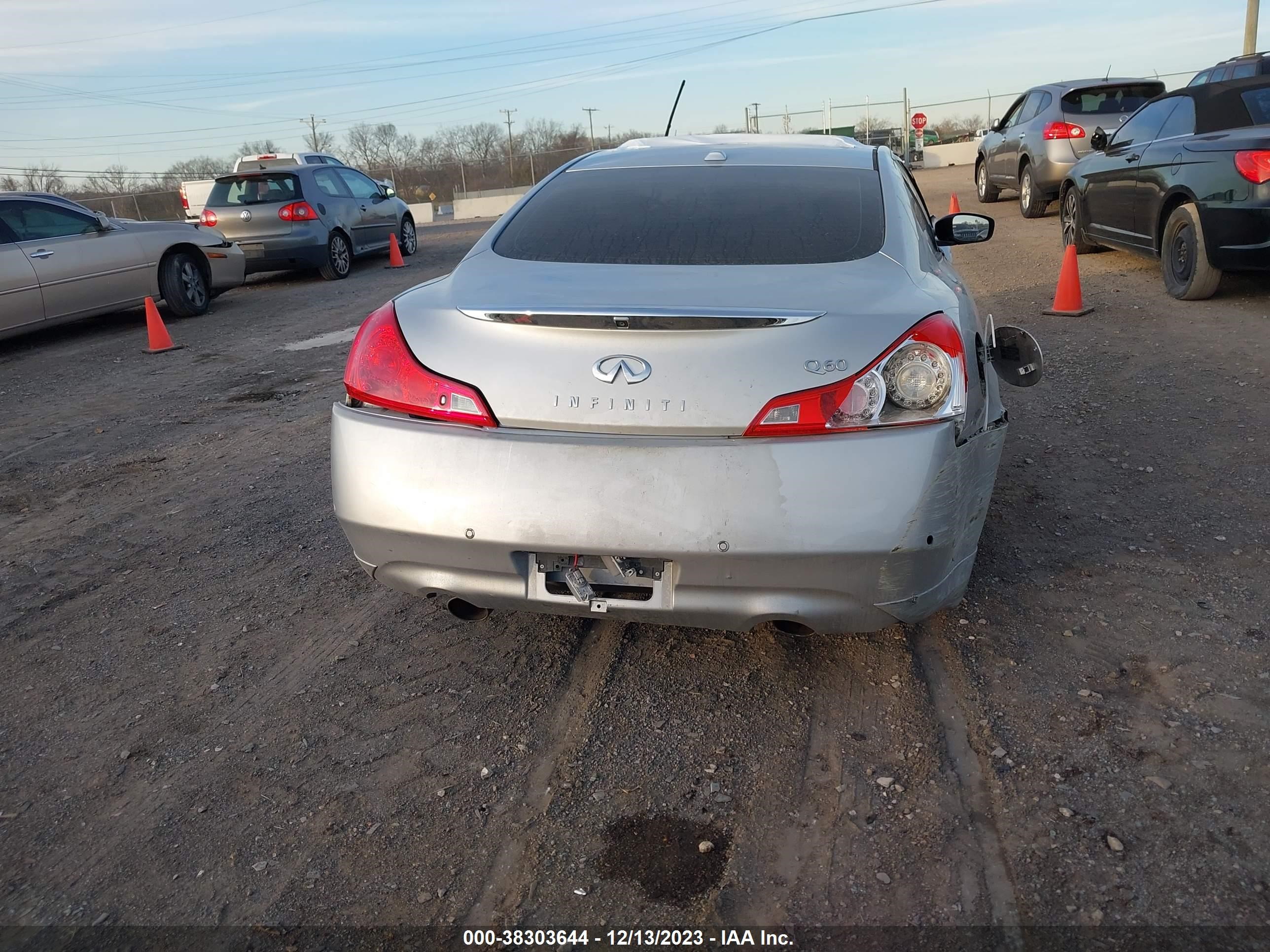 Photo 15 VIN: JN1CV6EK6EM110551 - INFINITI Q60 