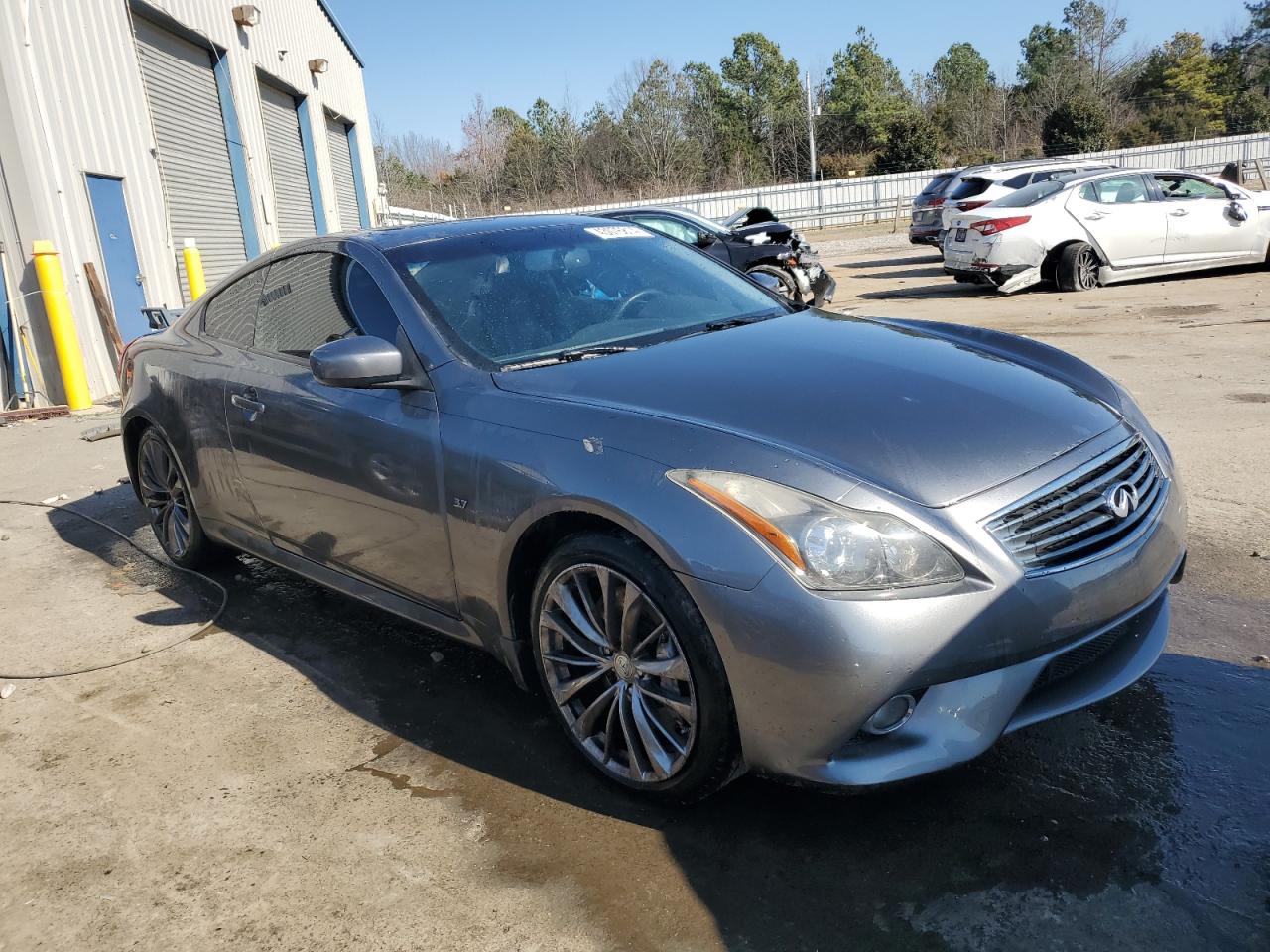 Photo 3 VIN: JN1CV6EK6EM113451 - INFINITI Q60 