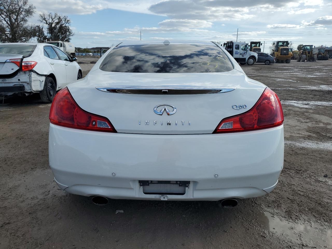 Photo 5 VIN: JN1CV6EK7EM112115 - INFINITI Q60 