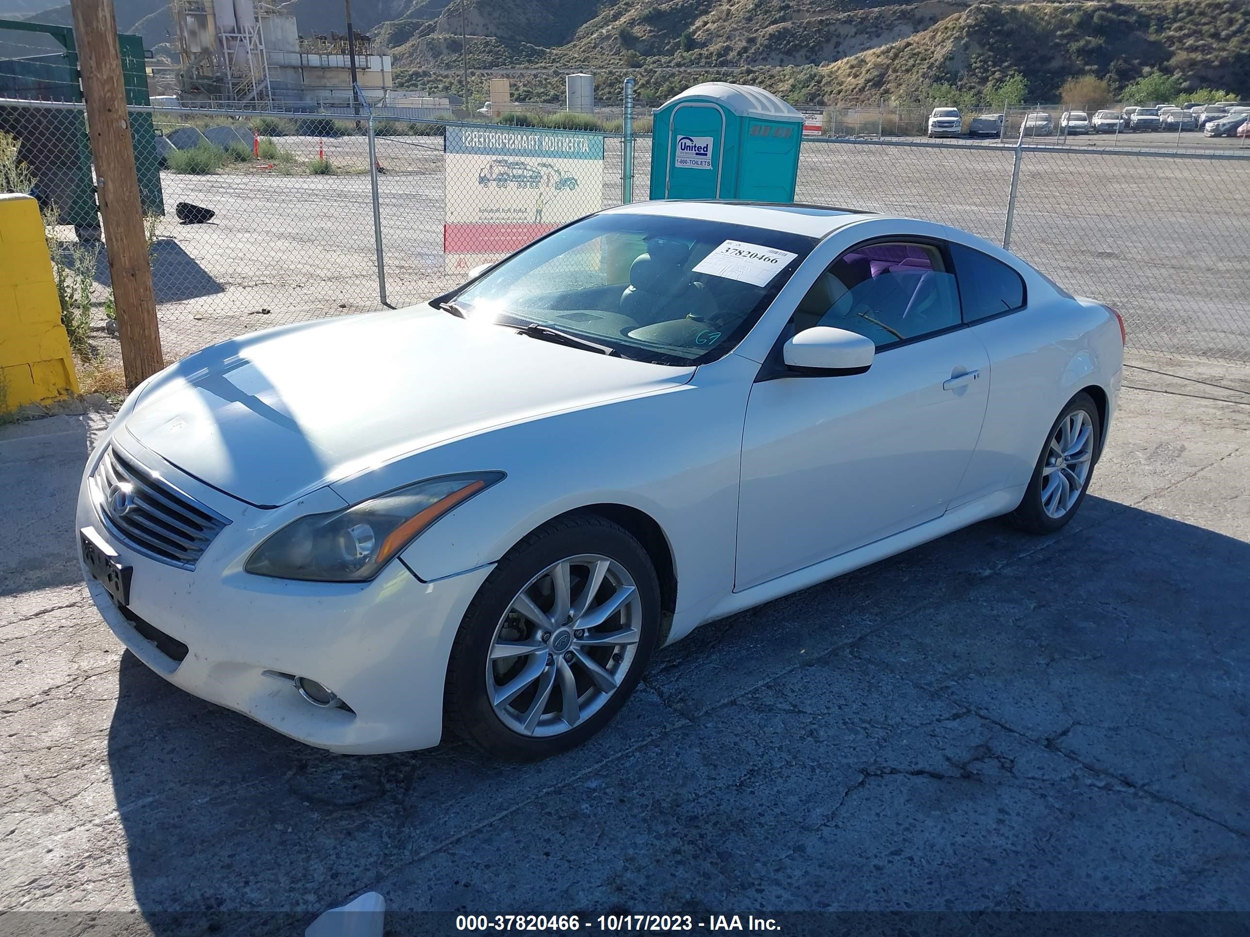 Photo 1 VIN: JN1CV6EK8BM215734 - INFINITI G 