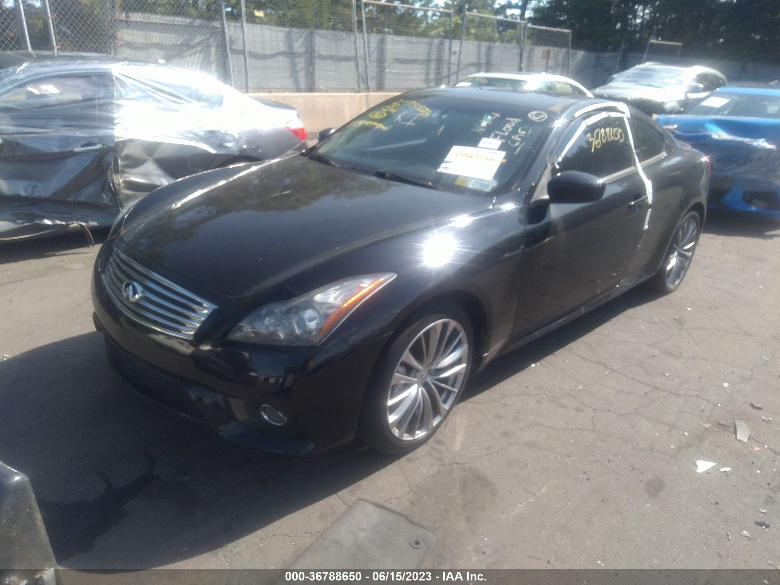 Photo 1 VIN: JN1CV6EK8DM923887 - INFINITI G 