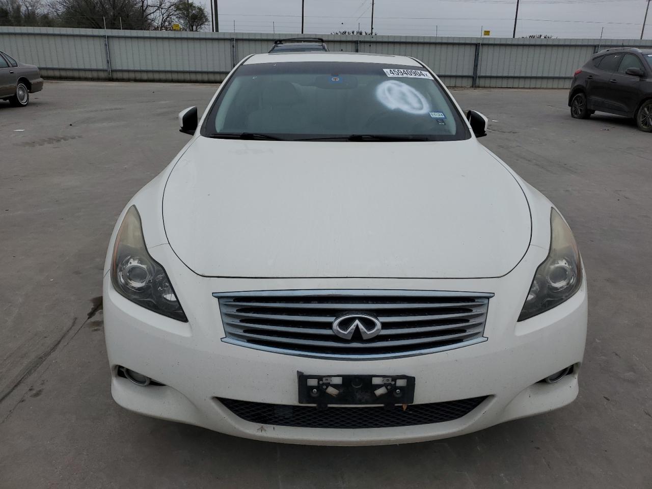 Photo 4 VIN: JN1CV6EK9DM900618 - INFINITI G 