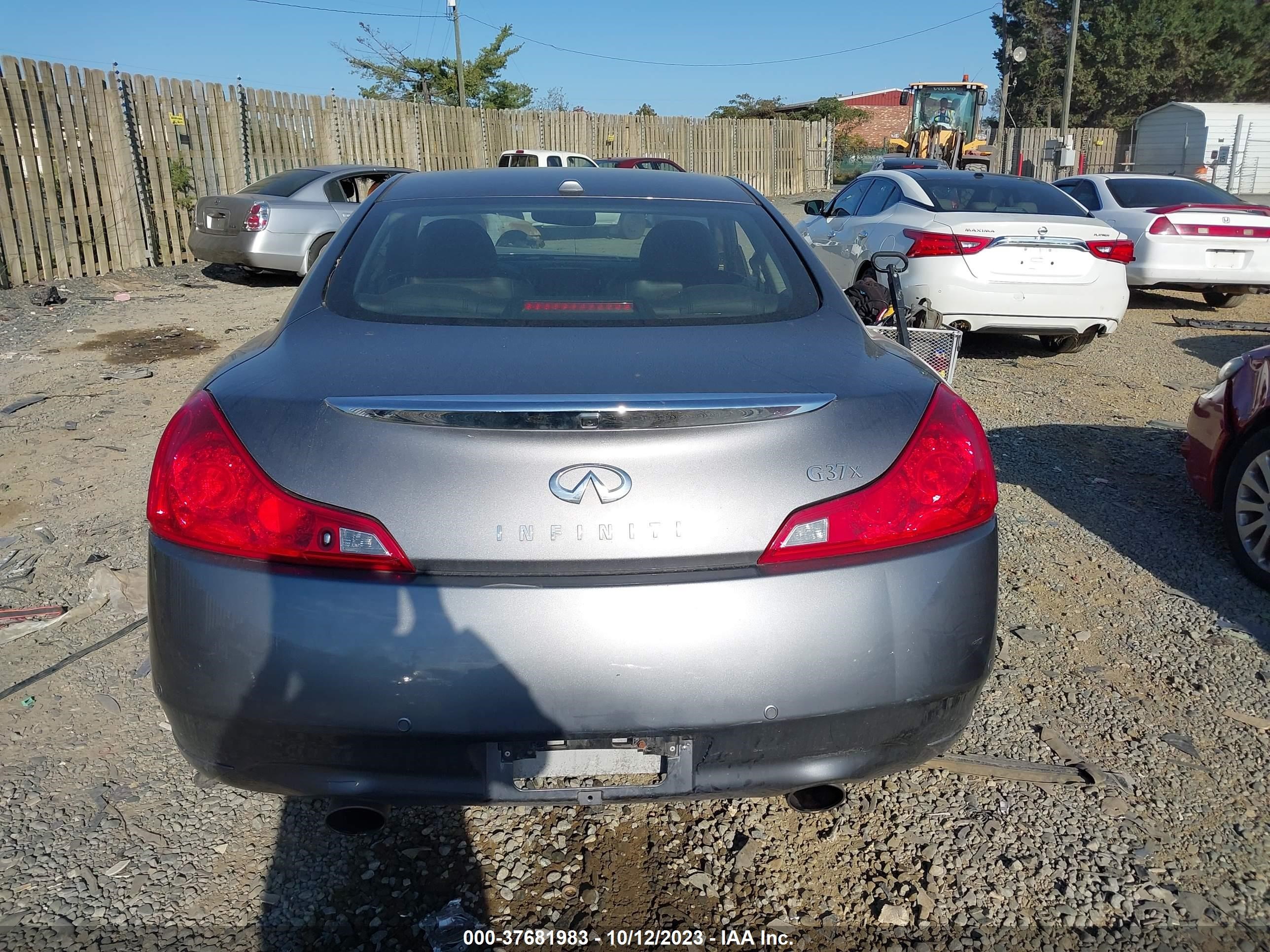 Photo 15 VIN: JN1CV6EL0BM262314 - INFINITI G37 COUPE 