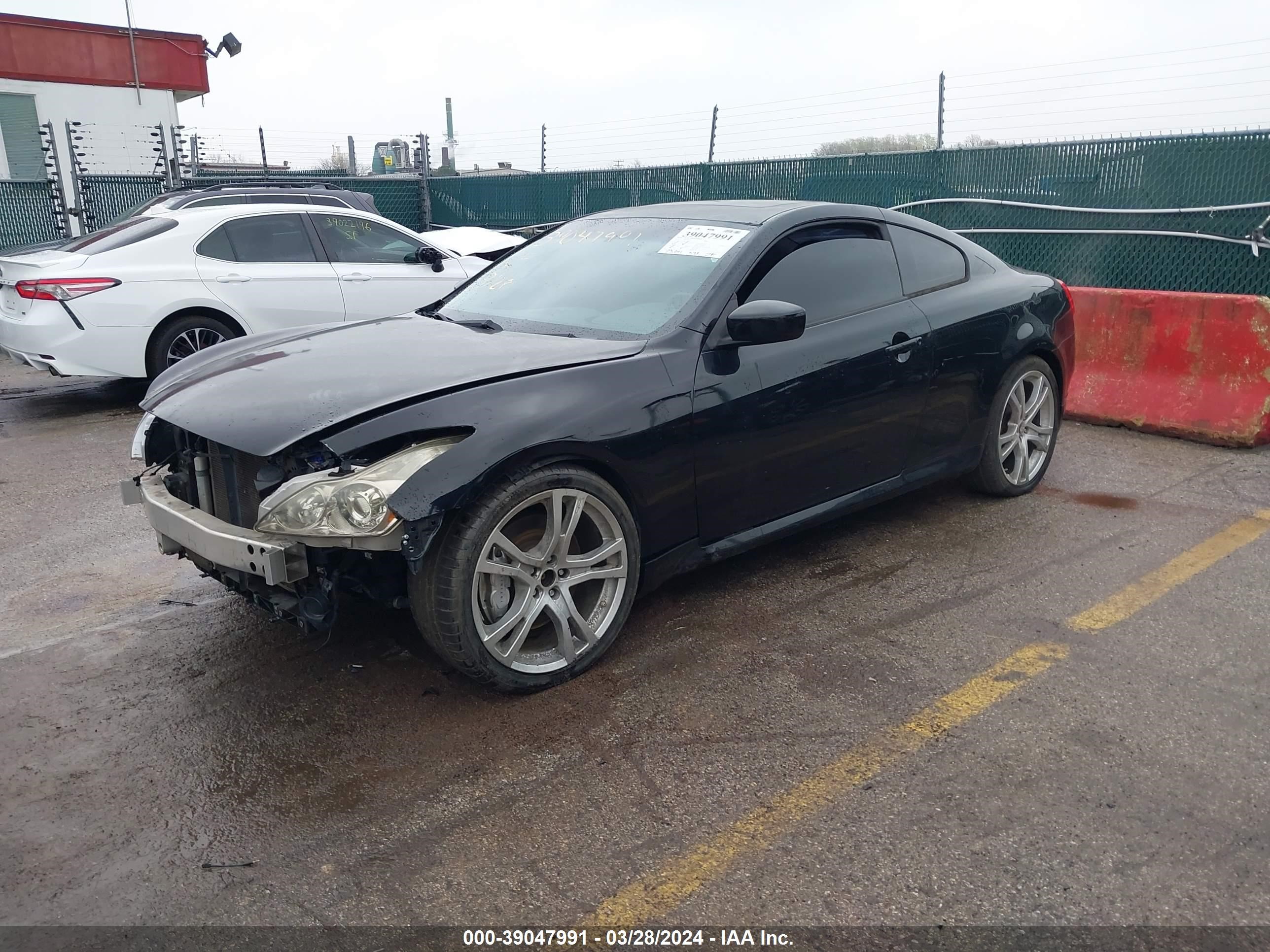 Photo 1 VIN: JN1CV6EL1EM130568 - INFINITI Q60 