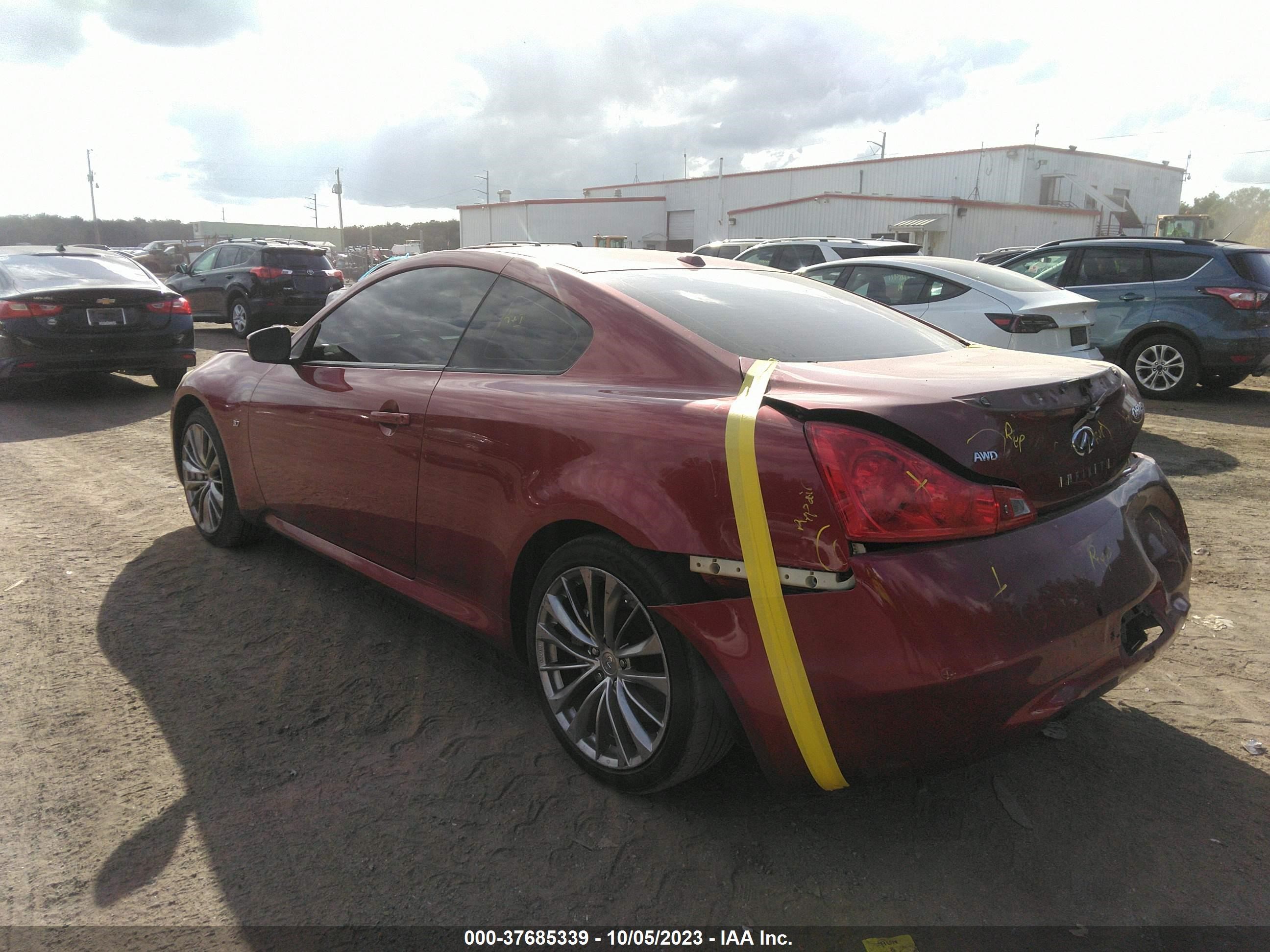 Photo 2 VIN: JN1CV6EL3EM131365 - INFINITI Q60 