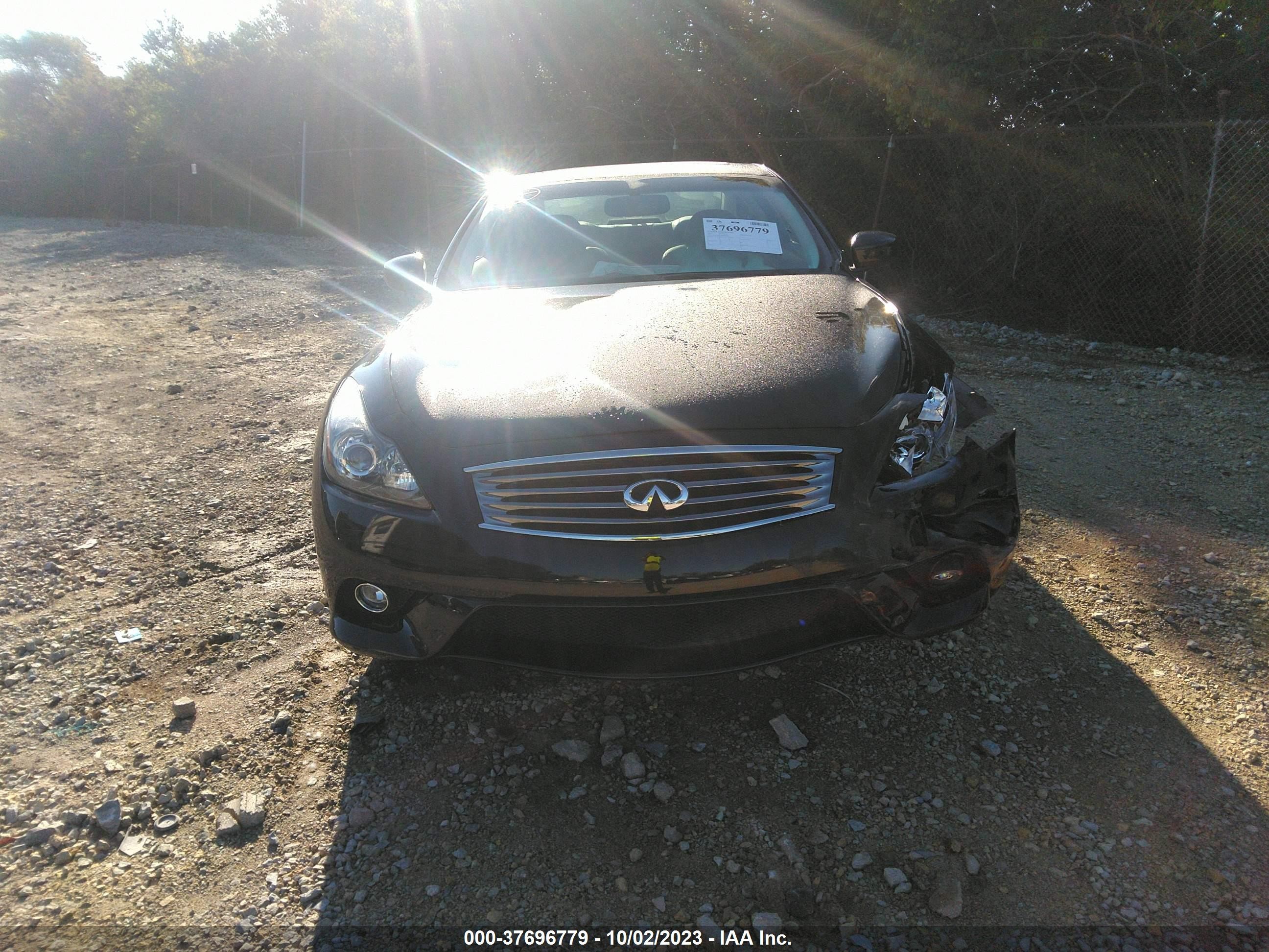 Photo 11 VIN: JN1CV6EL4FM890544 - INFINITI Q60 