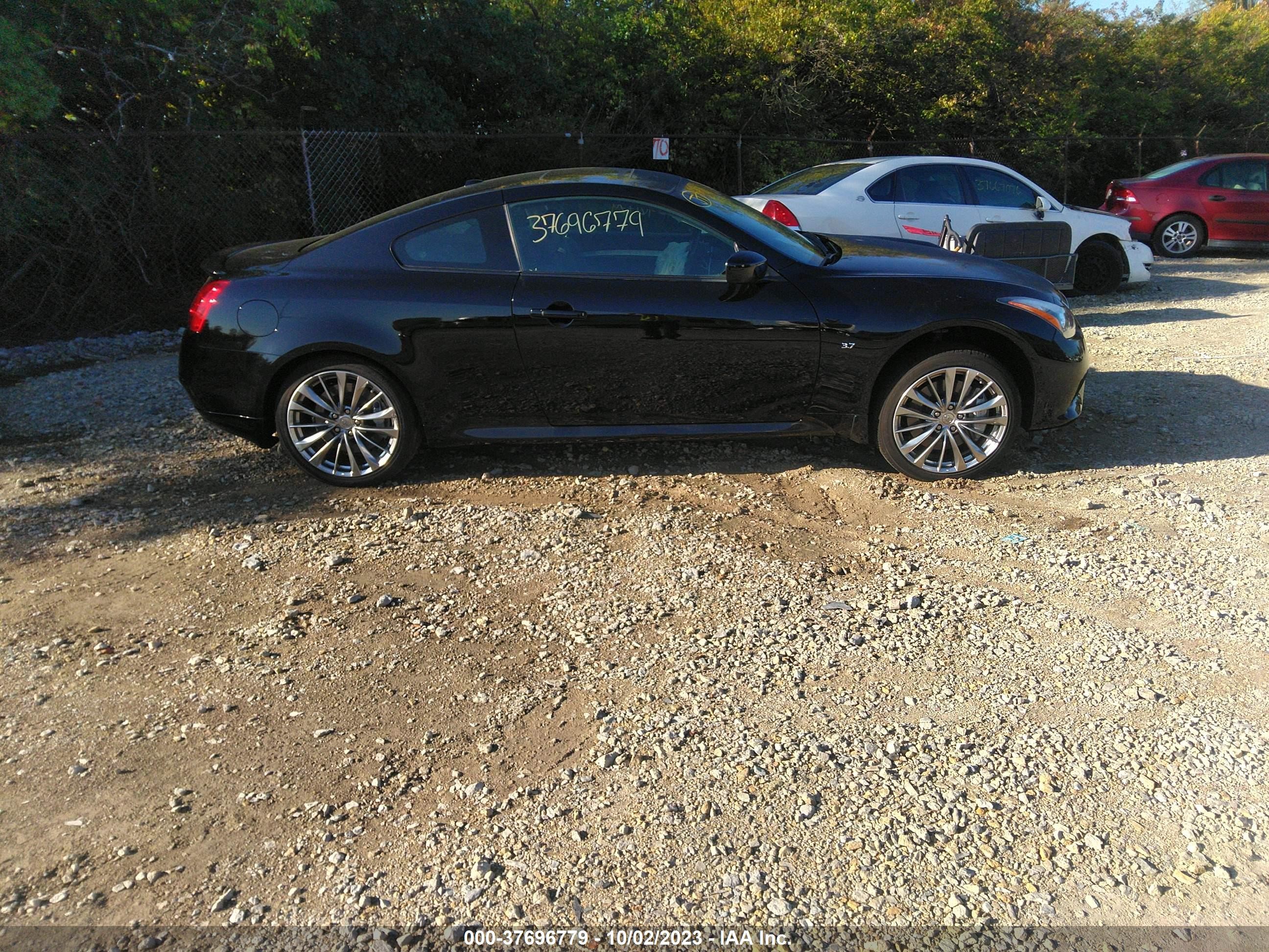 Photo 12 VIN: JN1CV6EL4FM890544 - INFINITI Q60 