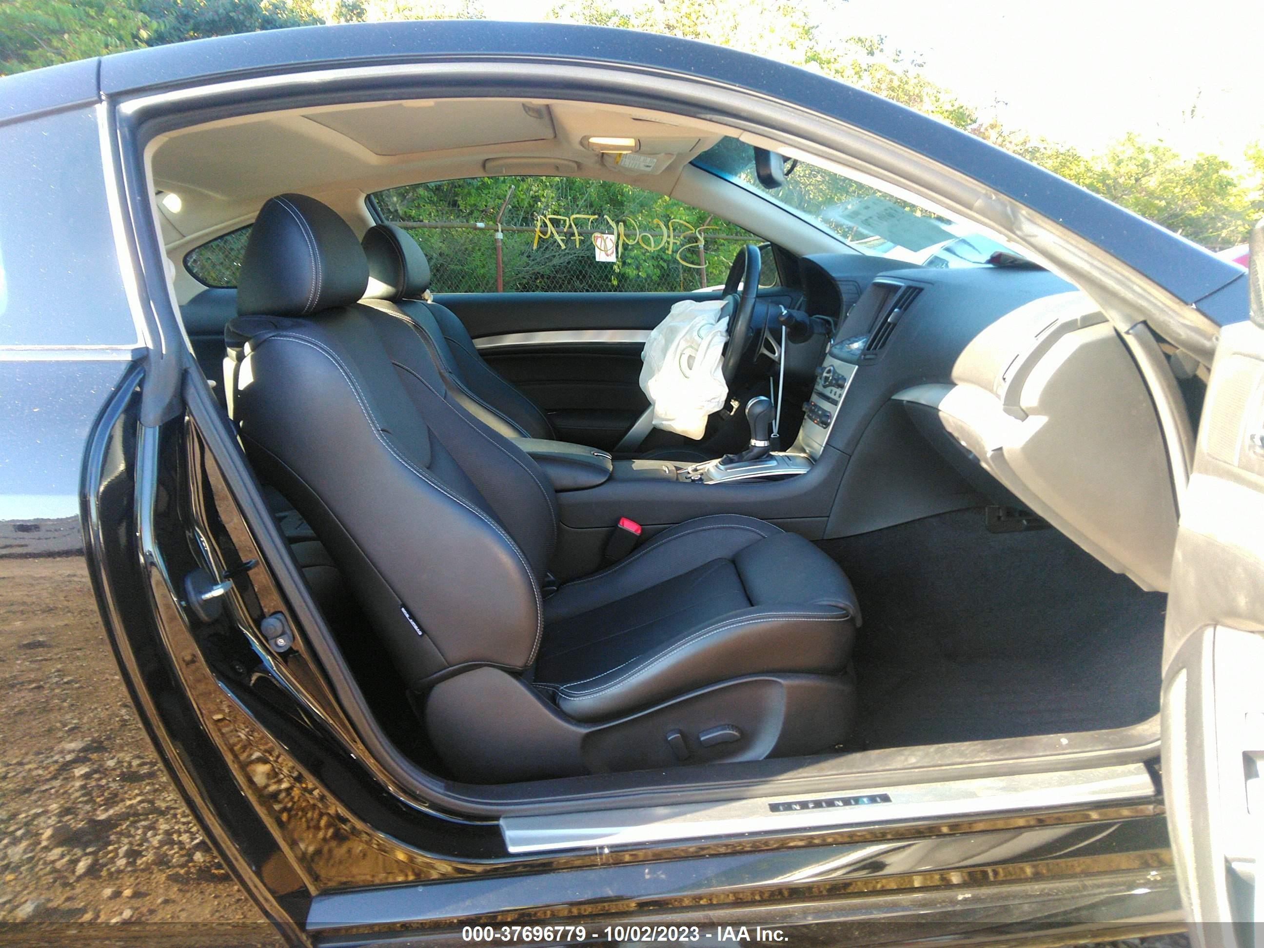 Photo 4 VIN: JN1CV6EL4FM890544 - INFINITI Q60 