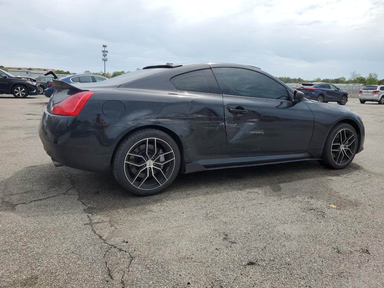 Photo 2 VIN: JN1CV6EL6EM131215 - INFINITI Q60 