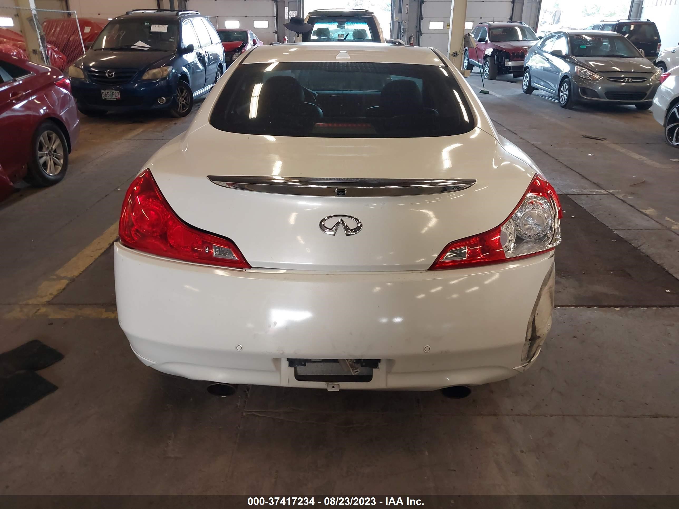 Photo 16 VIN: JN1CV6EL9AM153428 - INFINITI G 