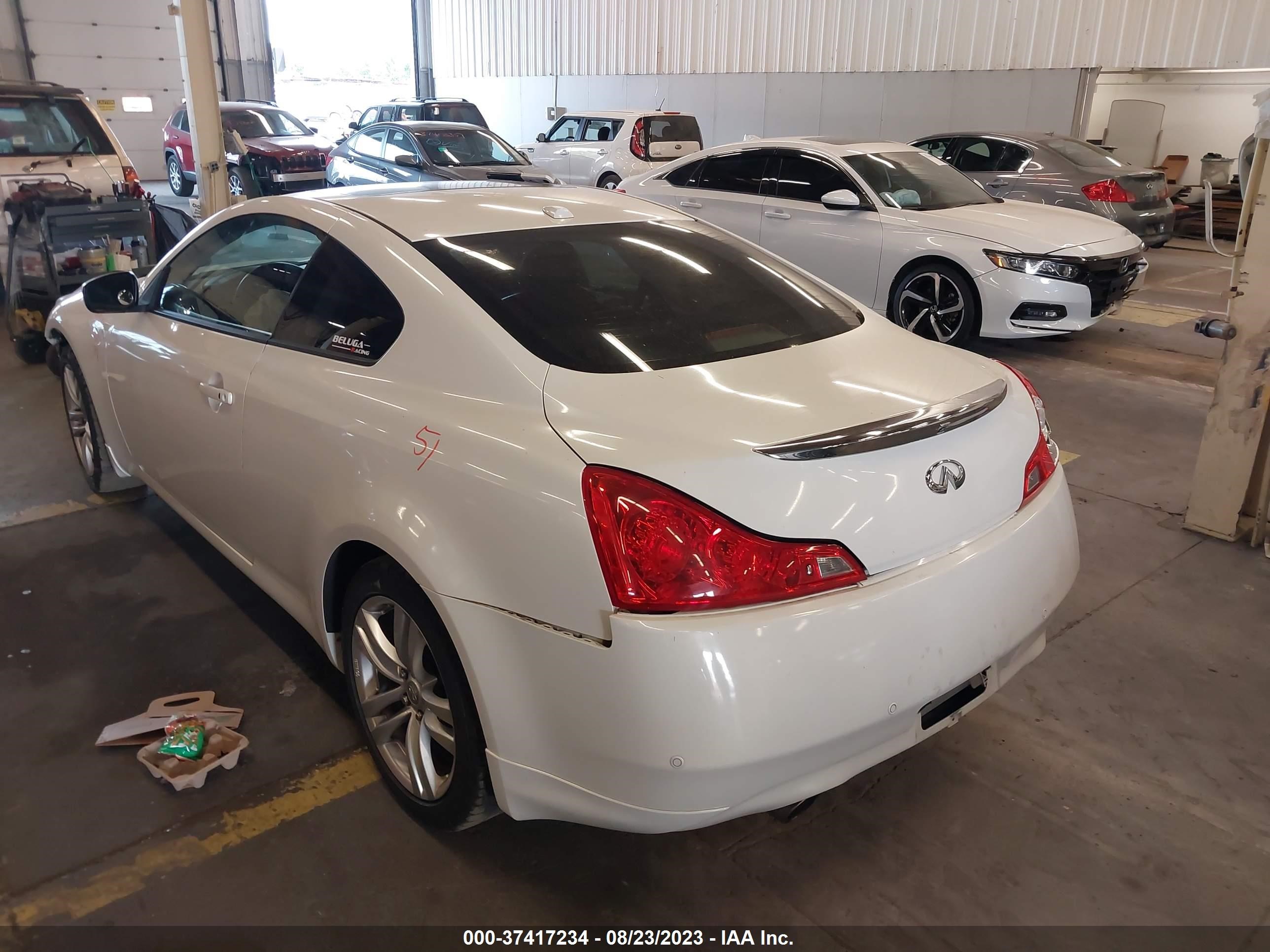 Photo 2 VIN: JN1CV6EL9AM153428 - INFINITI G 