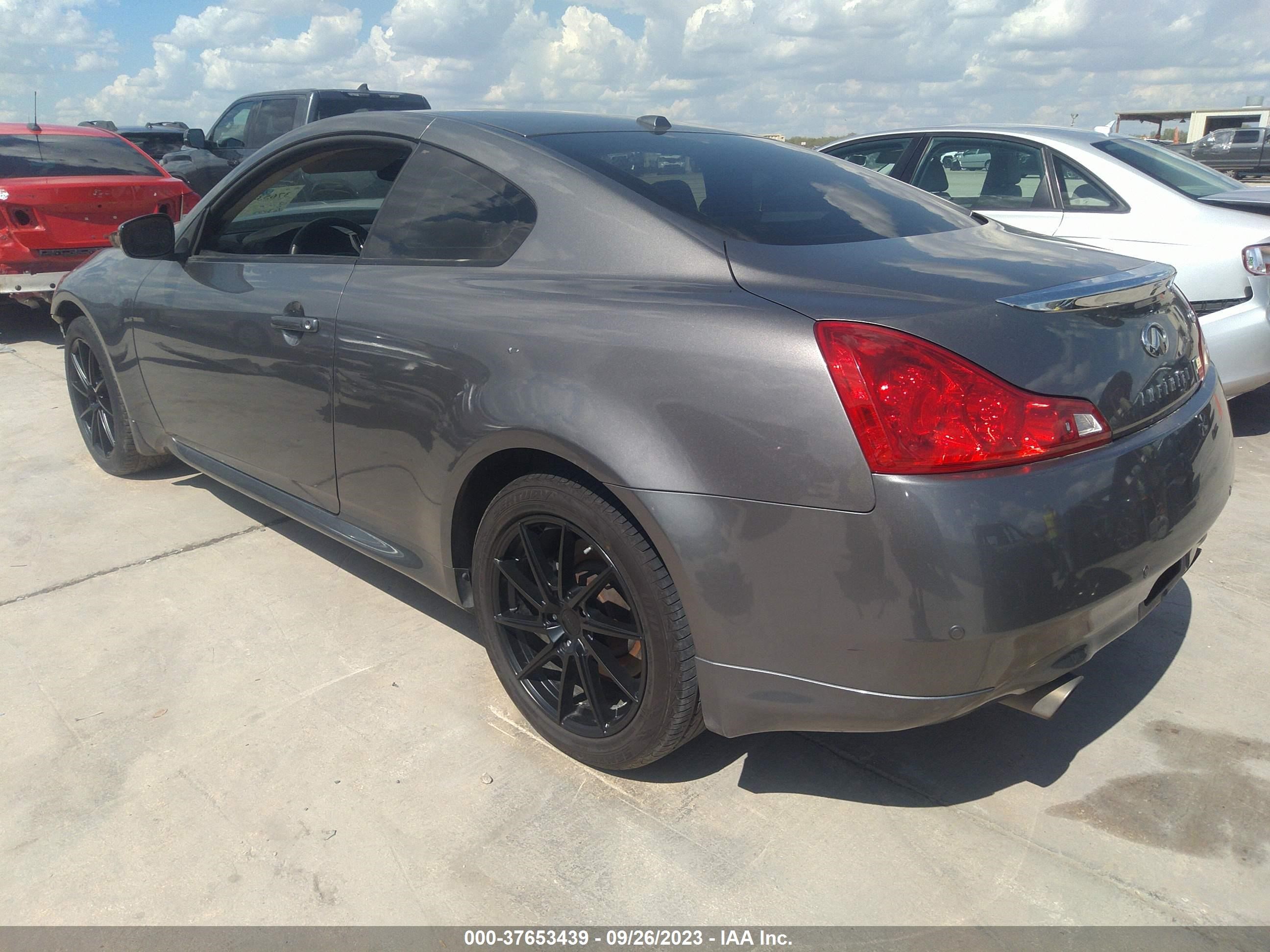 Photo 2 VIN: JN1CV6EL9DM950105 - INFINITI G 