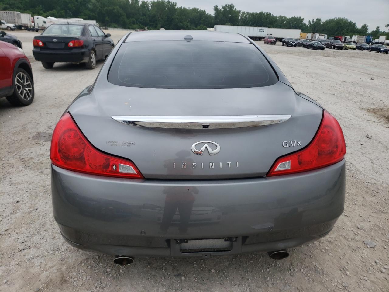 Photo 5 VIN: JN1CV6ELXBM262465 - INFINITI G 