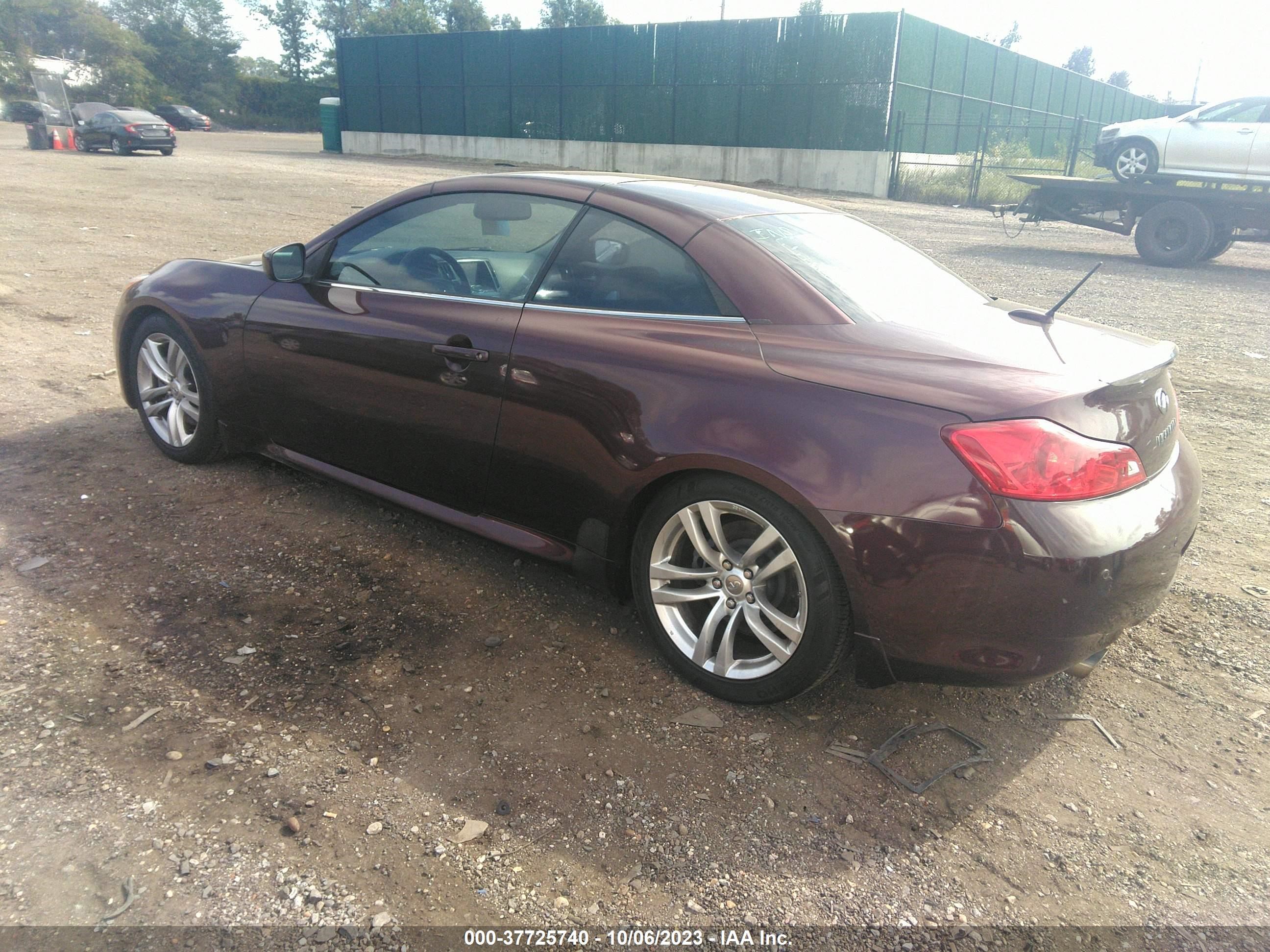 Photo 2 VIN: JN1CV6FE3AM354029 - INFINITI G 