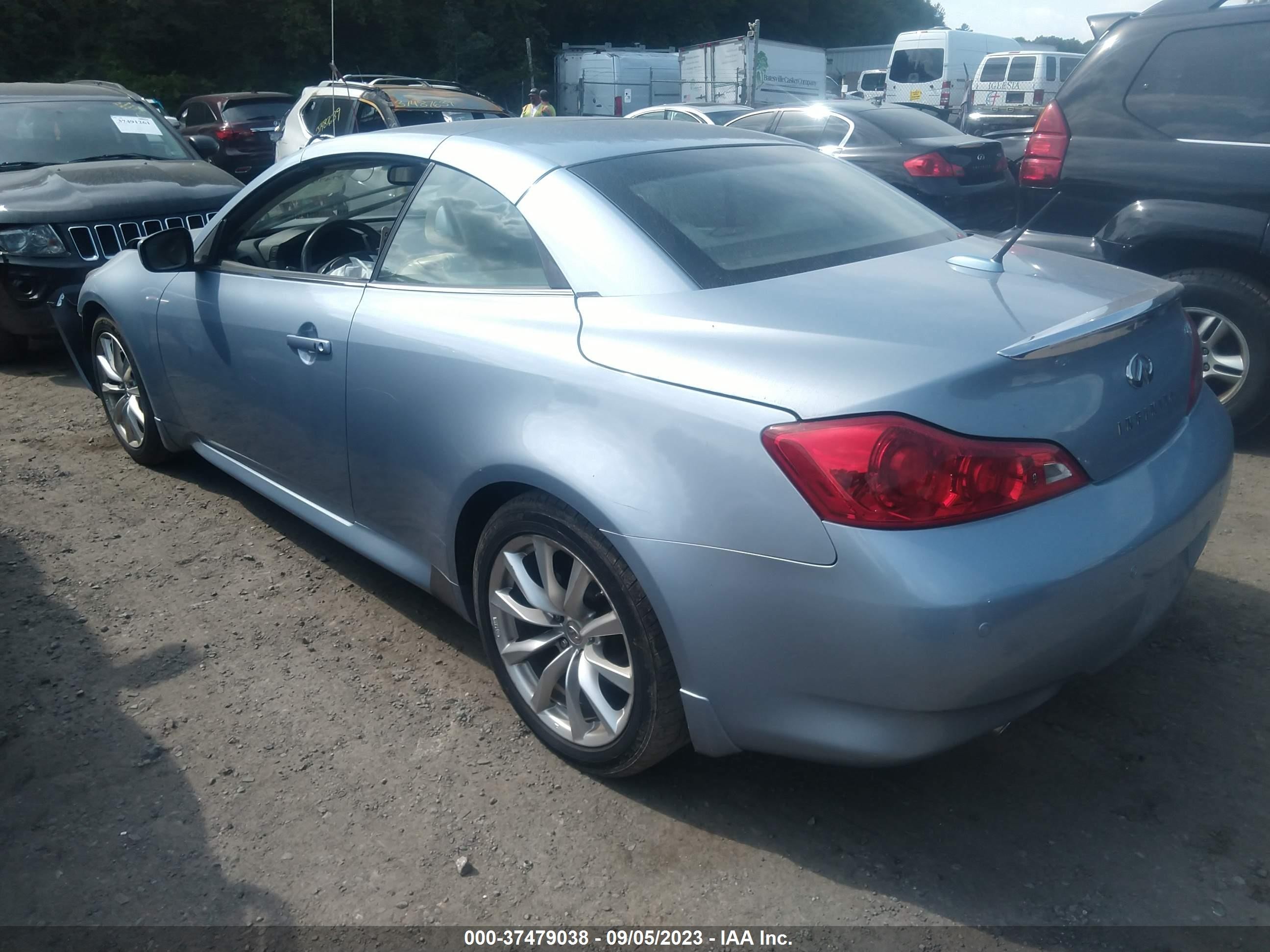 Photo 2 VIN: JN1CV6FE3DM771591 - INFINITI G 