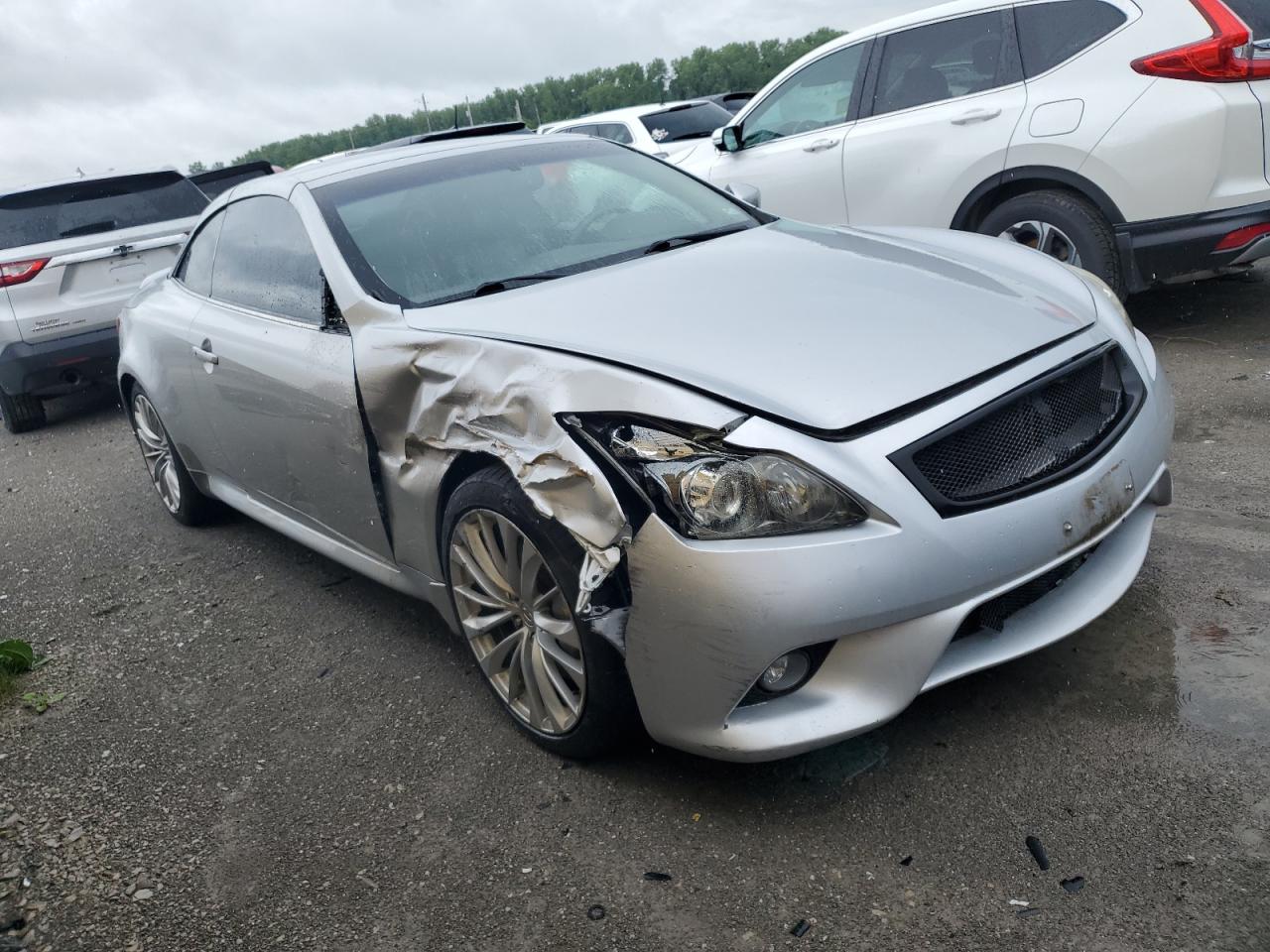 Photo 3 VIN: JN1CV6FE4BM953300 - INFINITI G 