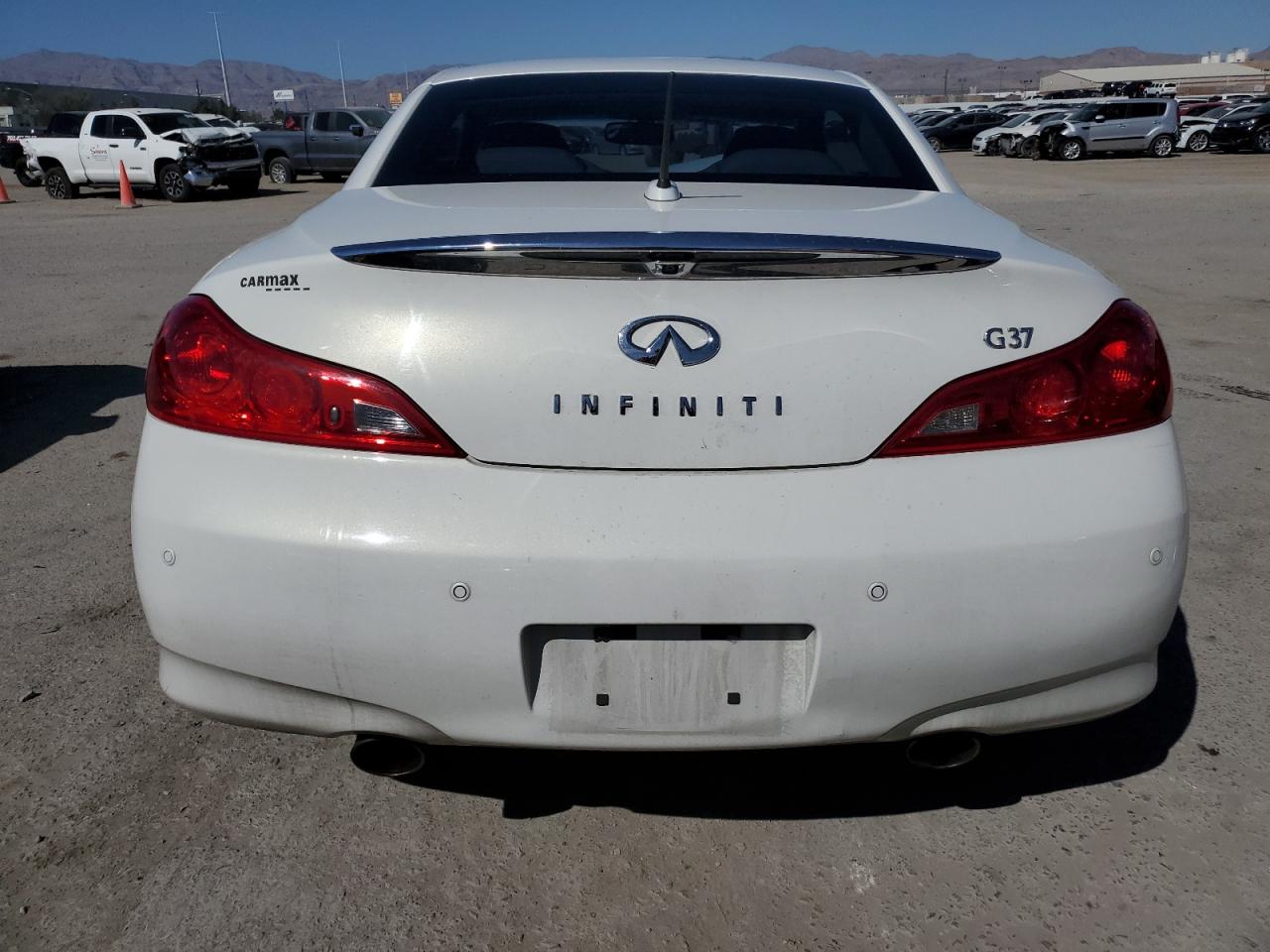 Photo 5 VIN: JN1CV6FE5DM770815 - INFINITI G 