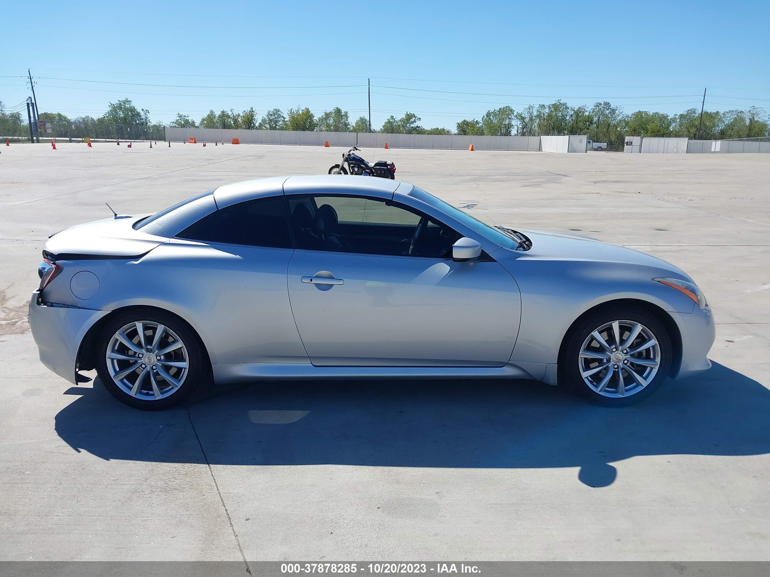 Photo 12 VIN: JN1CV6FE5DM770944 - INFINITI G 