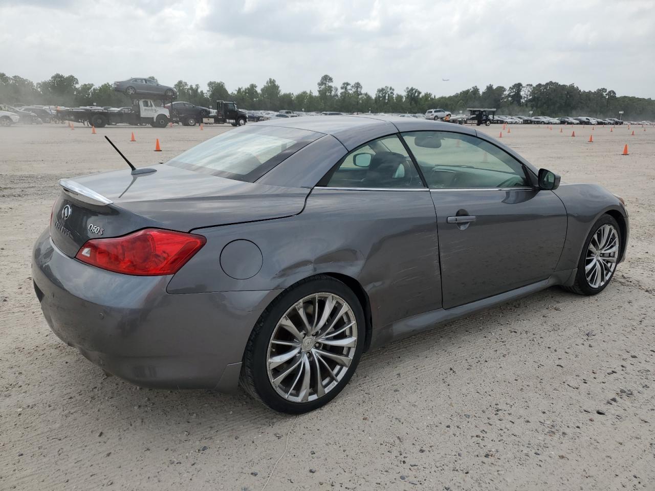 Photo 2 VIN: JN1CV6FE6EM900568 - INFINITI Q60 