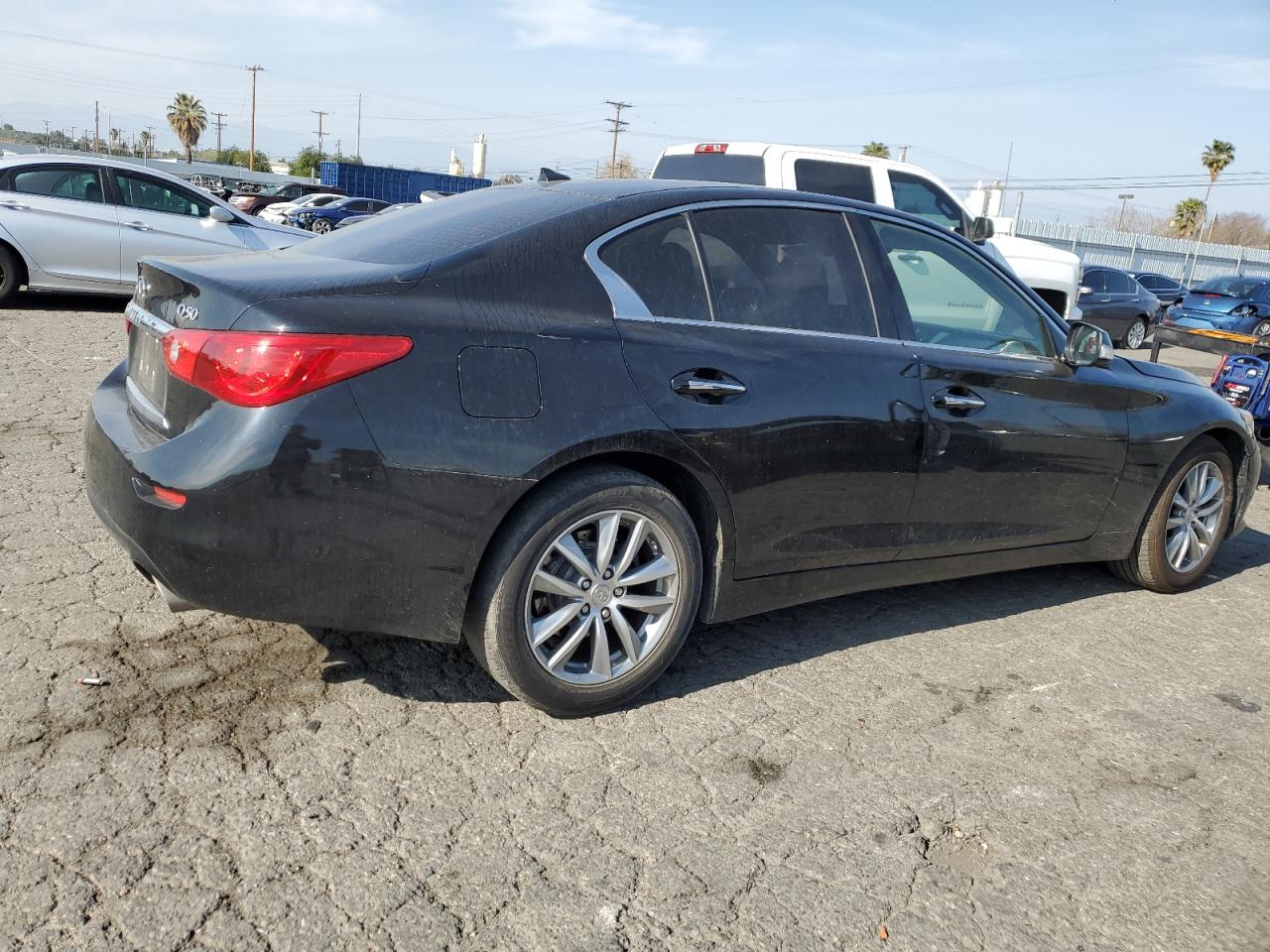 Photo 2 VIN: JN1CV7AP7HM641866 - INFINITI Q50 