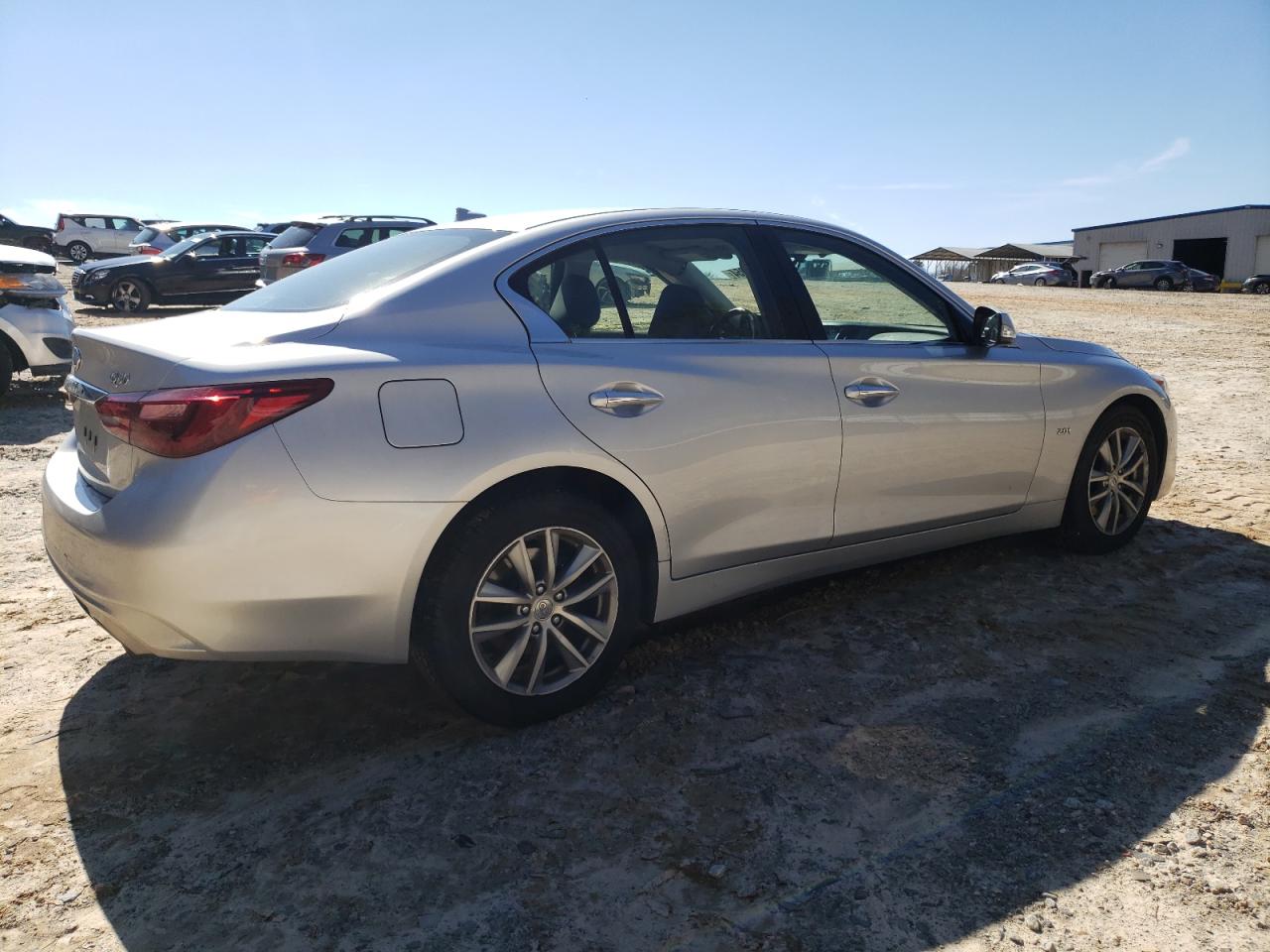 Photo 2 VIN: JN1CV7AP9JM241510 - INFINITI Q50 