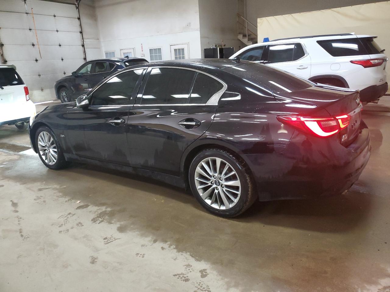 Photo 1 VIN: JN1CV7AR2JM280425 - INFINITI Q50 PURE 