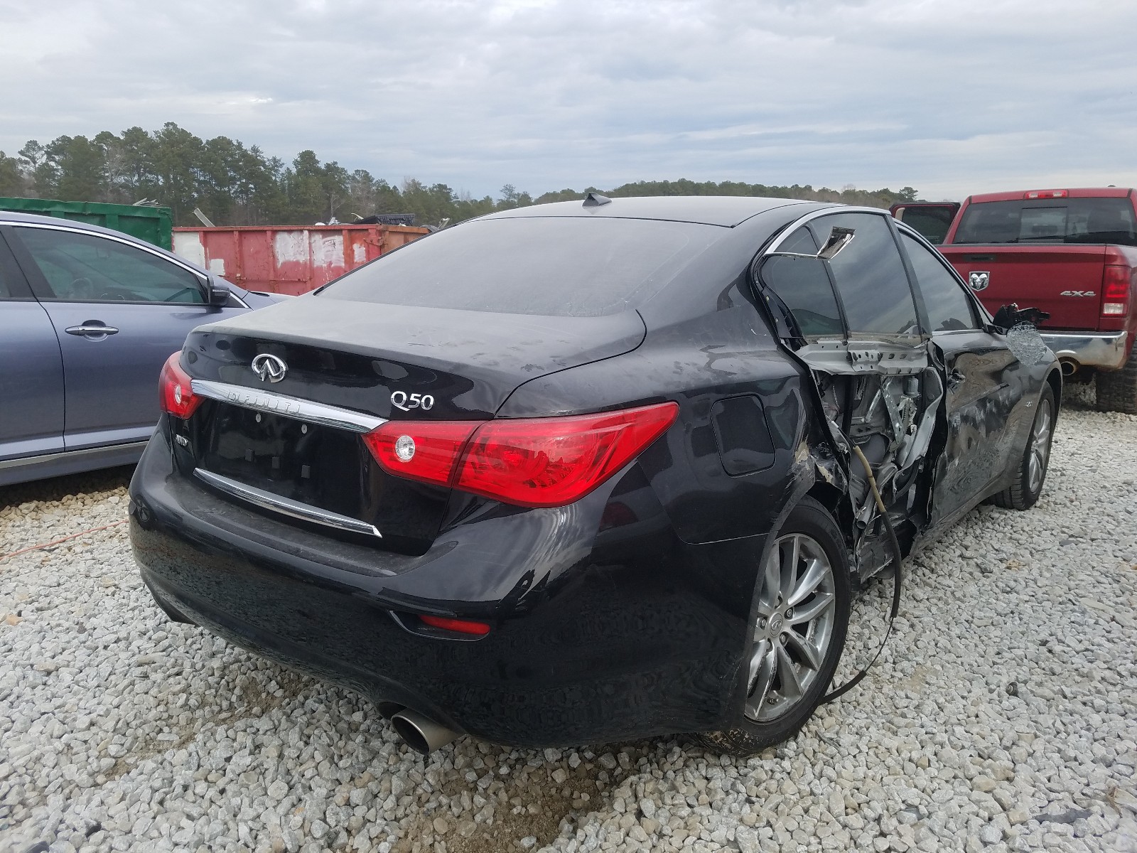 Photo 3 VIN: JN1CV7AR4HM682117 - INFINITI Q50 BASE 