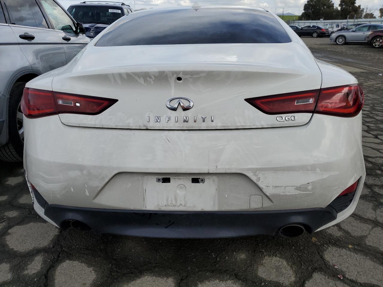 Photo 5 VIN: JN1CV7EK4HM111157 - INFINITI Q60 