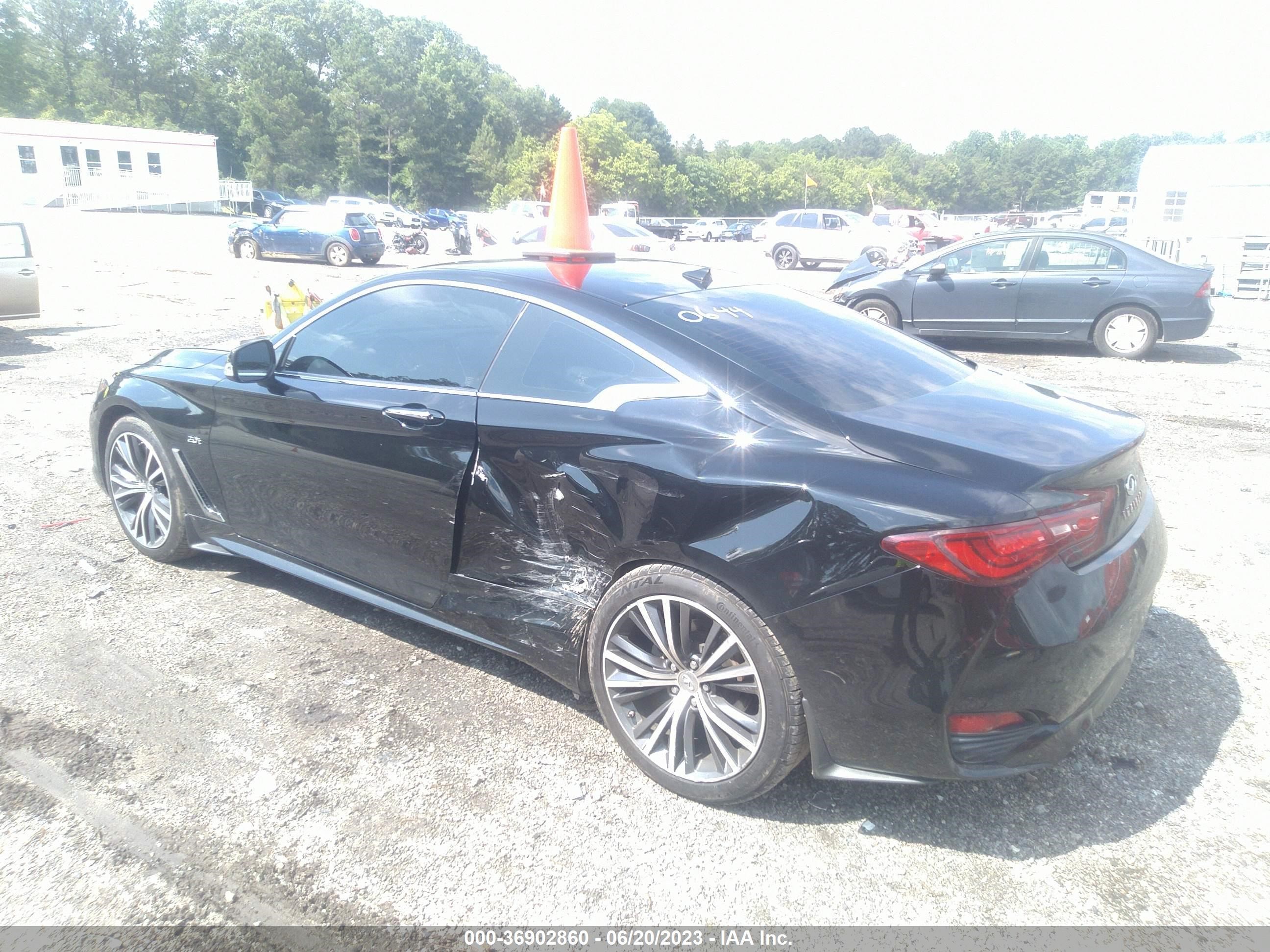 Photo 2 VIN: JN1CV7EKXHM110644 - INFINITI Q60 