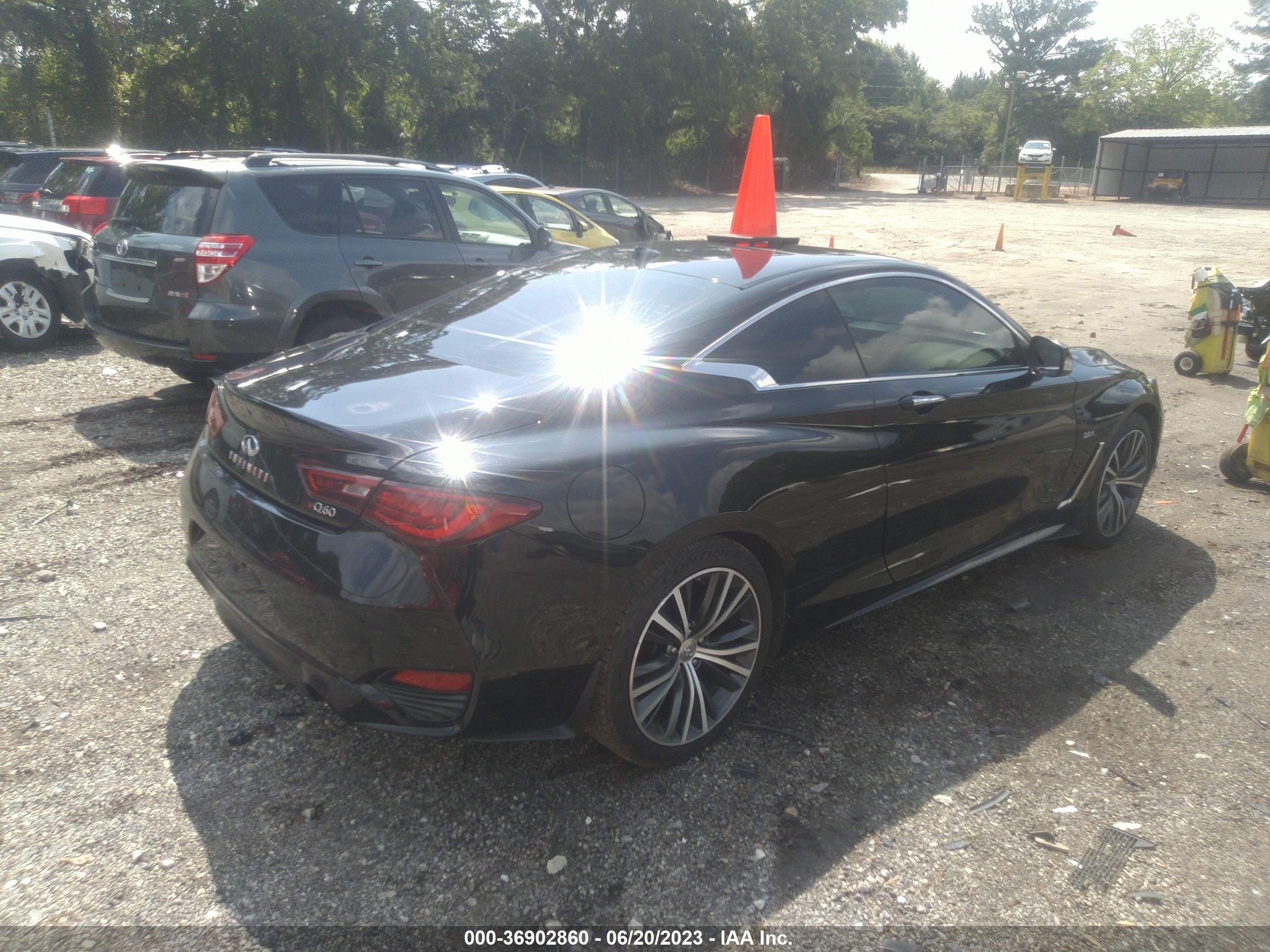 Photo 3 VIN: JN1CV7EKXHM110644 - INFINITI Q60 