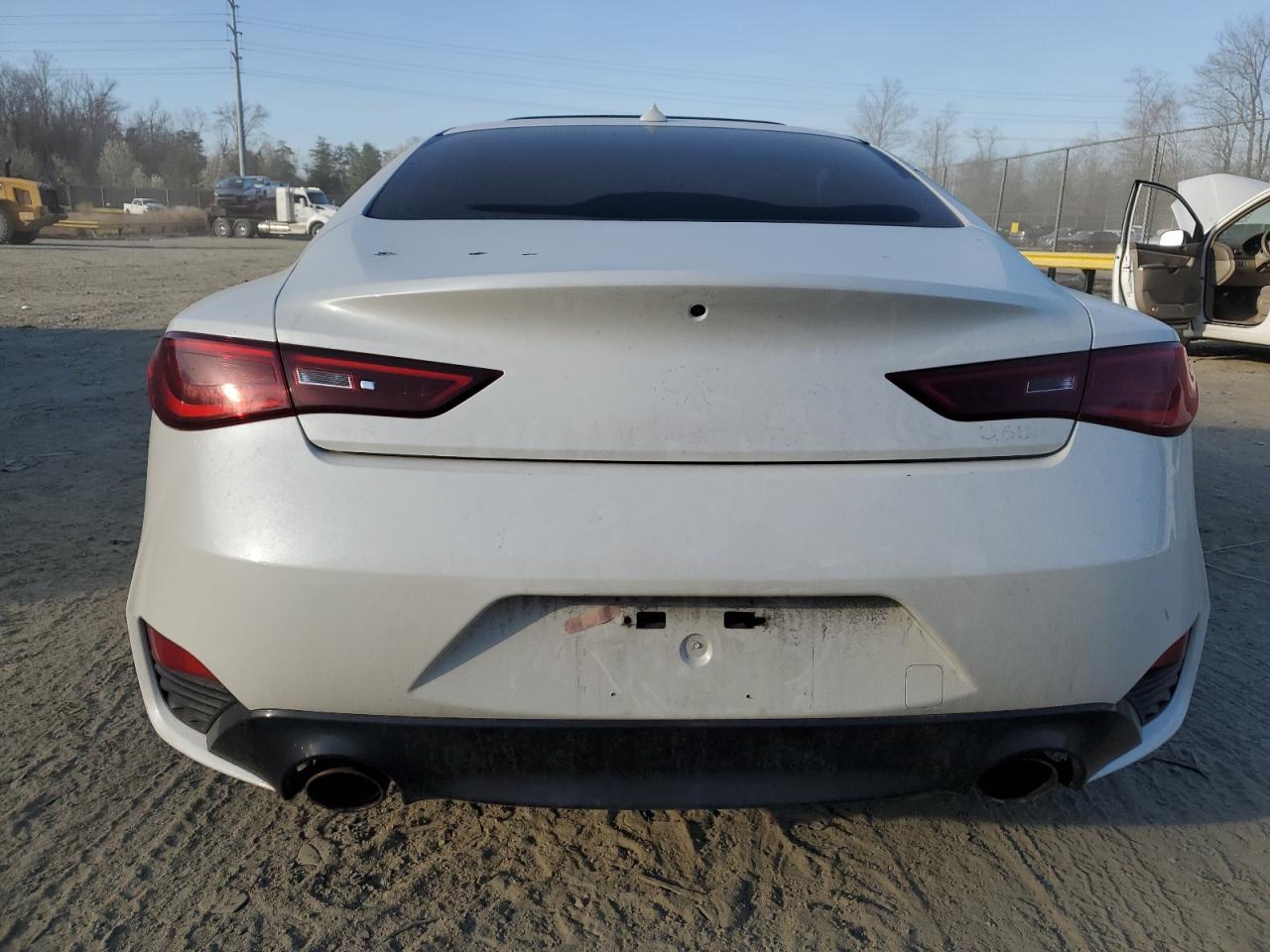 Photo 5 VIN: JN1CV7EL1HM320817 - INFINITI Q60 