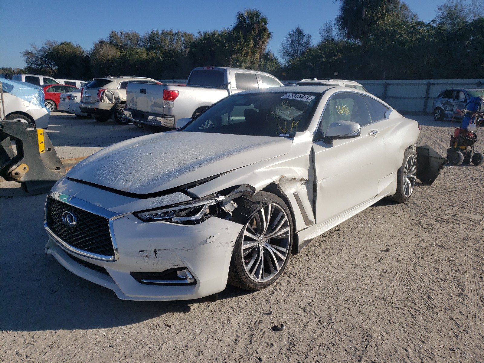 Photo 1 VIN: JN1CV7EL1HM320963 - INFINITI Q60 