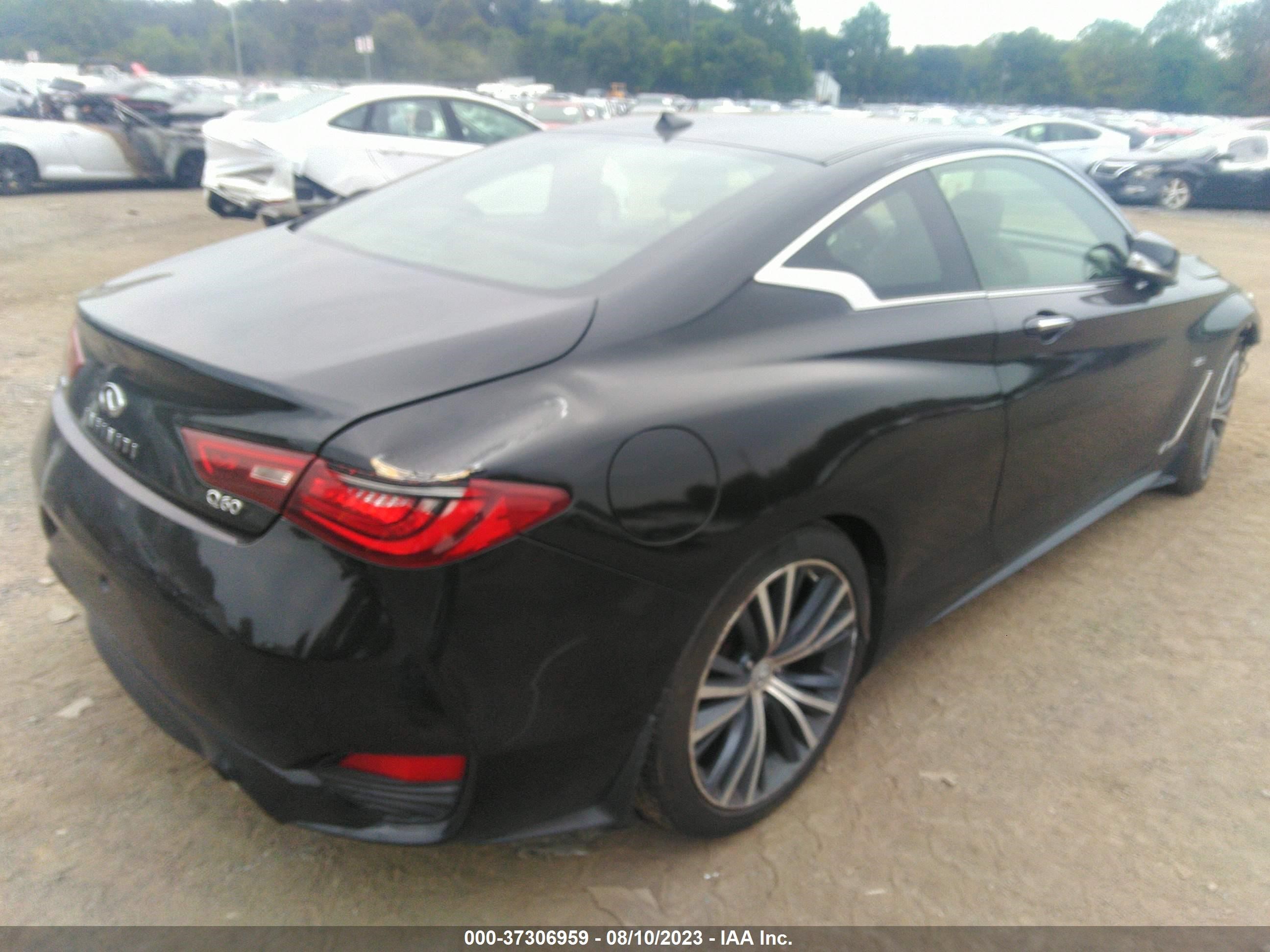 Photo 3 VIN: JN1CV7EL3HM320639 - INFINITI Q60 