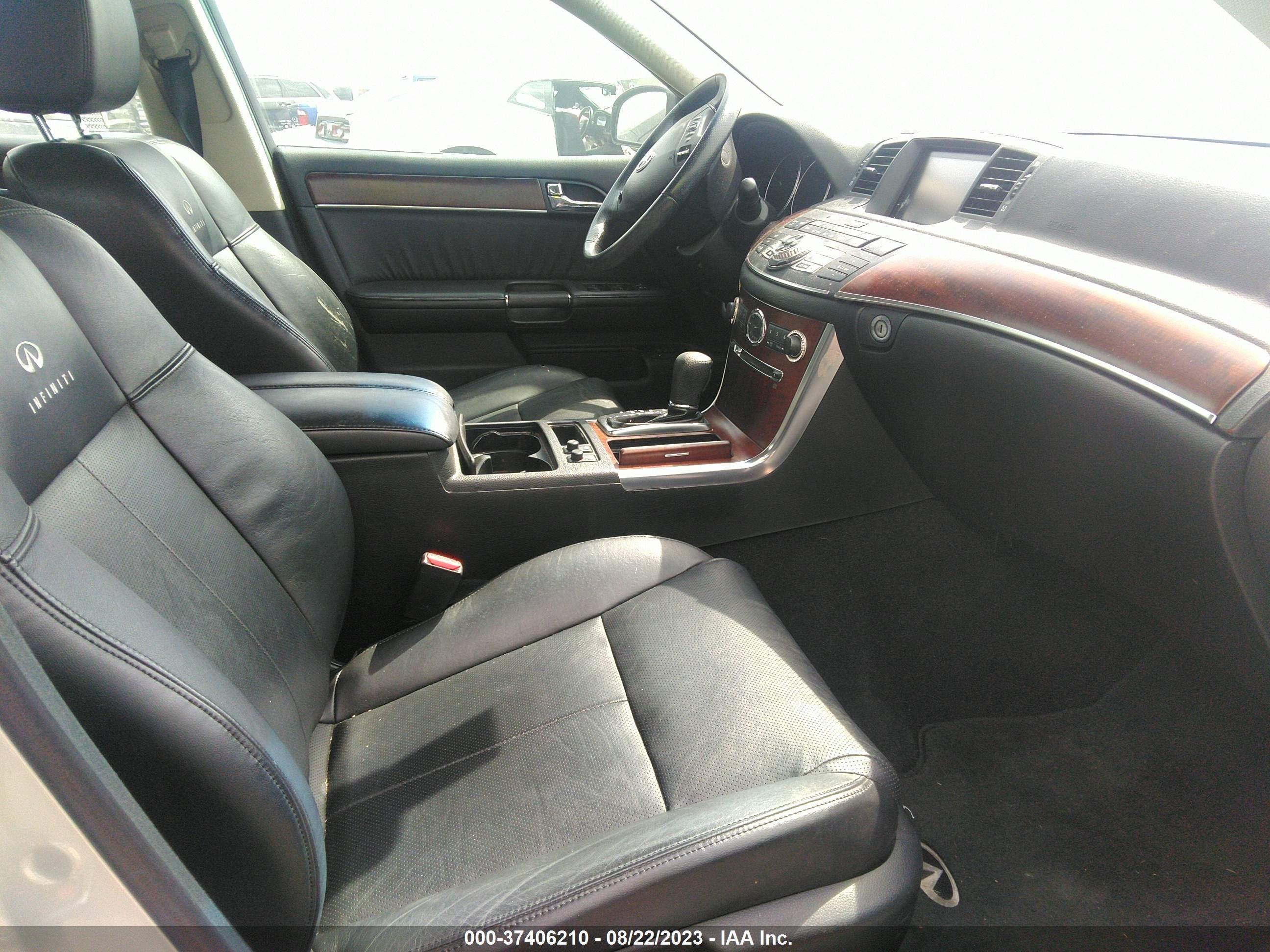 Photo 4 VIN: JN1CY0AP8AM911482 - INFINITI M 