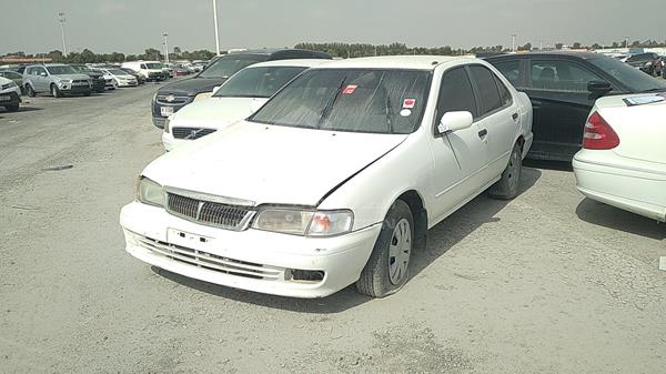 Photo 3 VIN: JN1DB41S1XW002319 - NISSAN SUNNY 