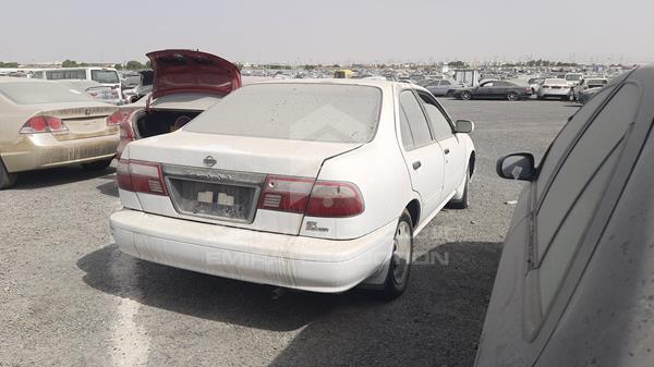 Photo 8 VIN: JN1DB41S5XW005000 - NISSAN SUNNY 